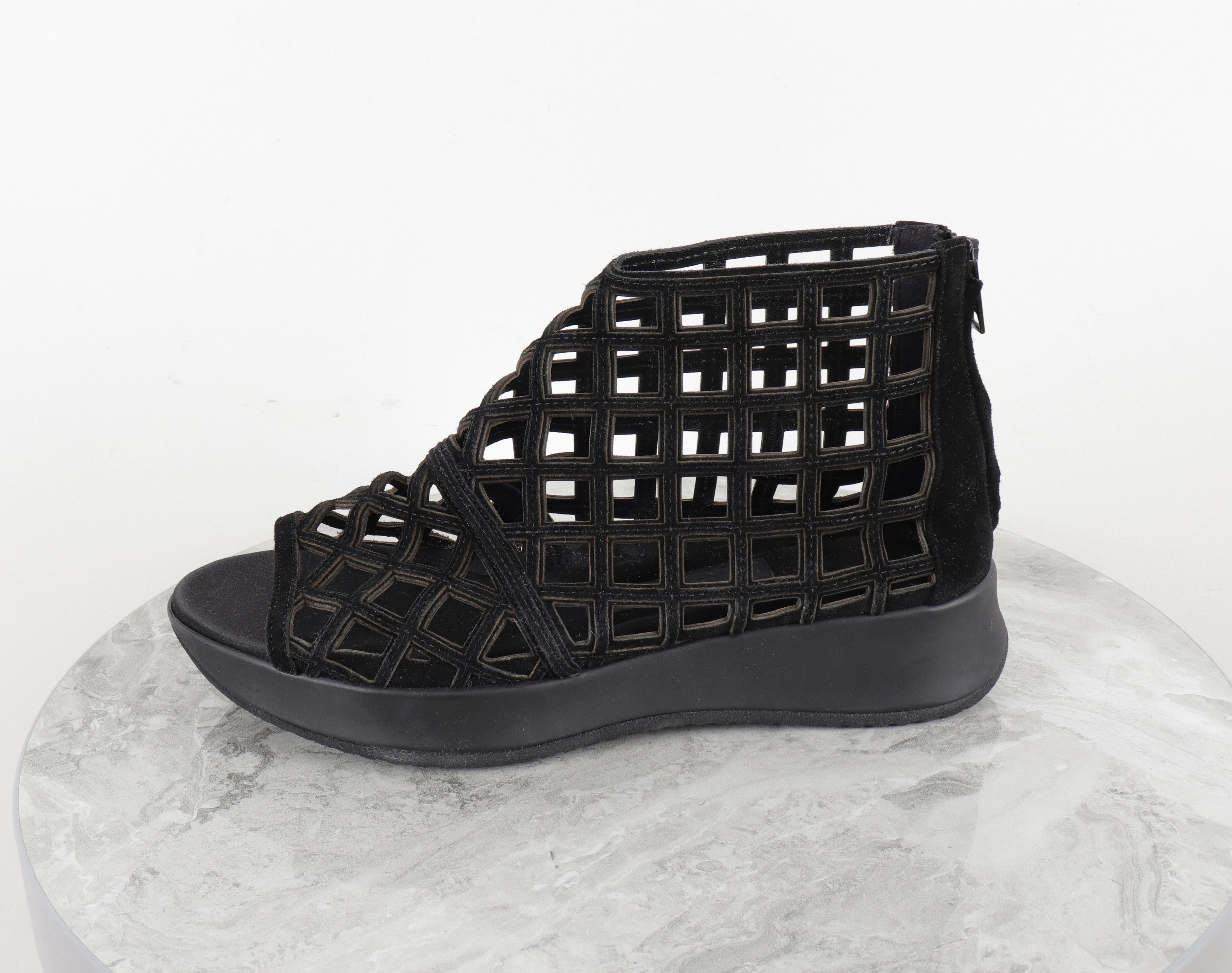 Burberry BURBERRY PRORSUM Suede Black Cage Gladiator Sandals Size US 9.5 / IT 39.5 - 1 Thumbnail