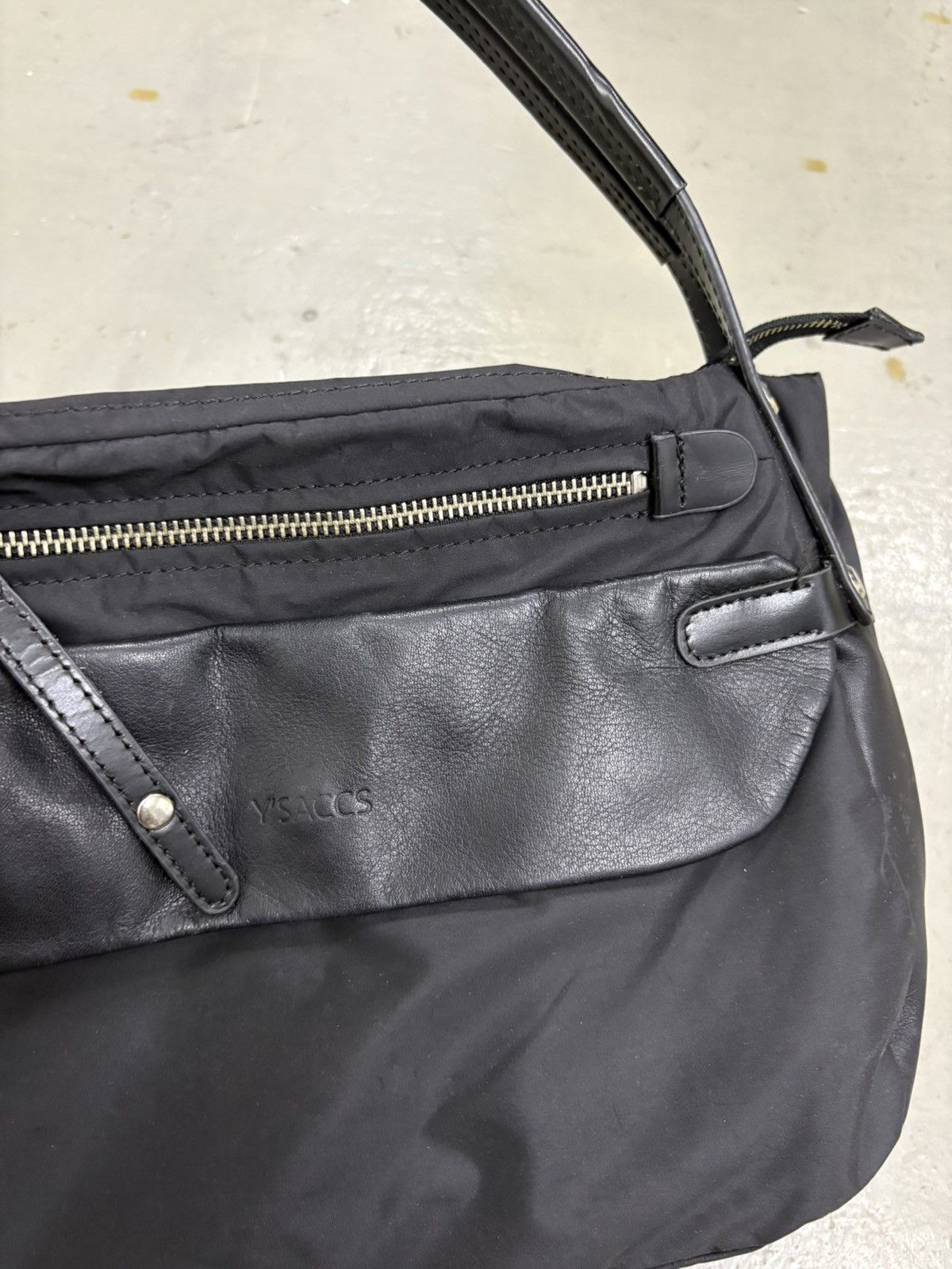 Yohji Yamamoto Yohji Yamamoto Y'SACCS bag black bag leather pocket design Size ONE SIZE - 5 Thumbnail