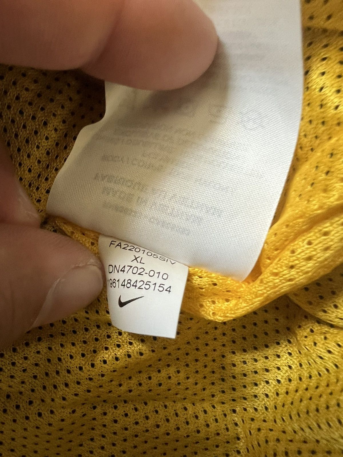 Nike Nike Los Angeles Lakers Courtside Loose Fit Black Jacket Size US XL / EU 56 / 4 - 11 Thumbnail