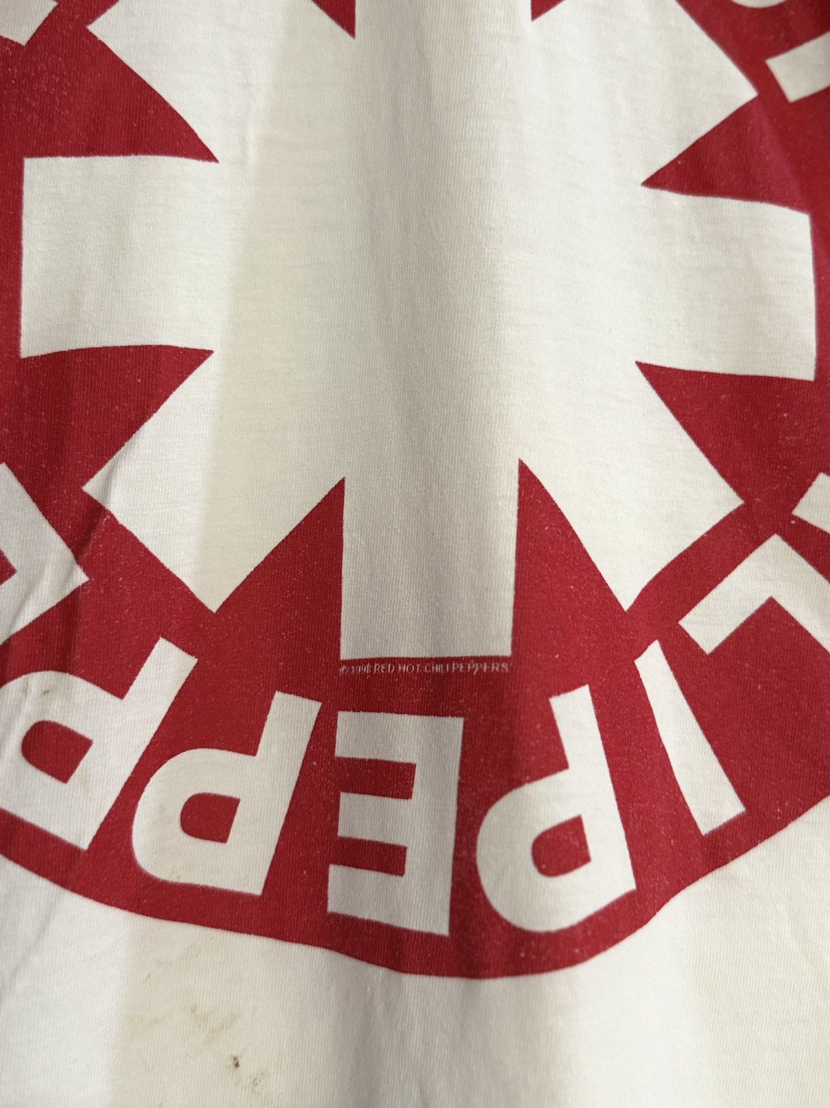 Band Tees Vintage 3q Red Hot Chili Peppers Boxy Sun Faded Tee Size US L / EU 52-54 / 3 - 9 Thumbnail