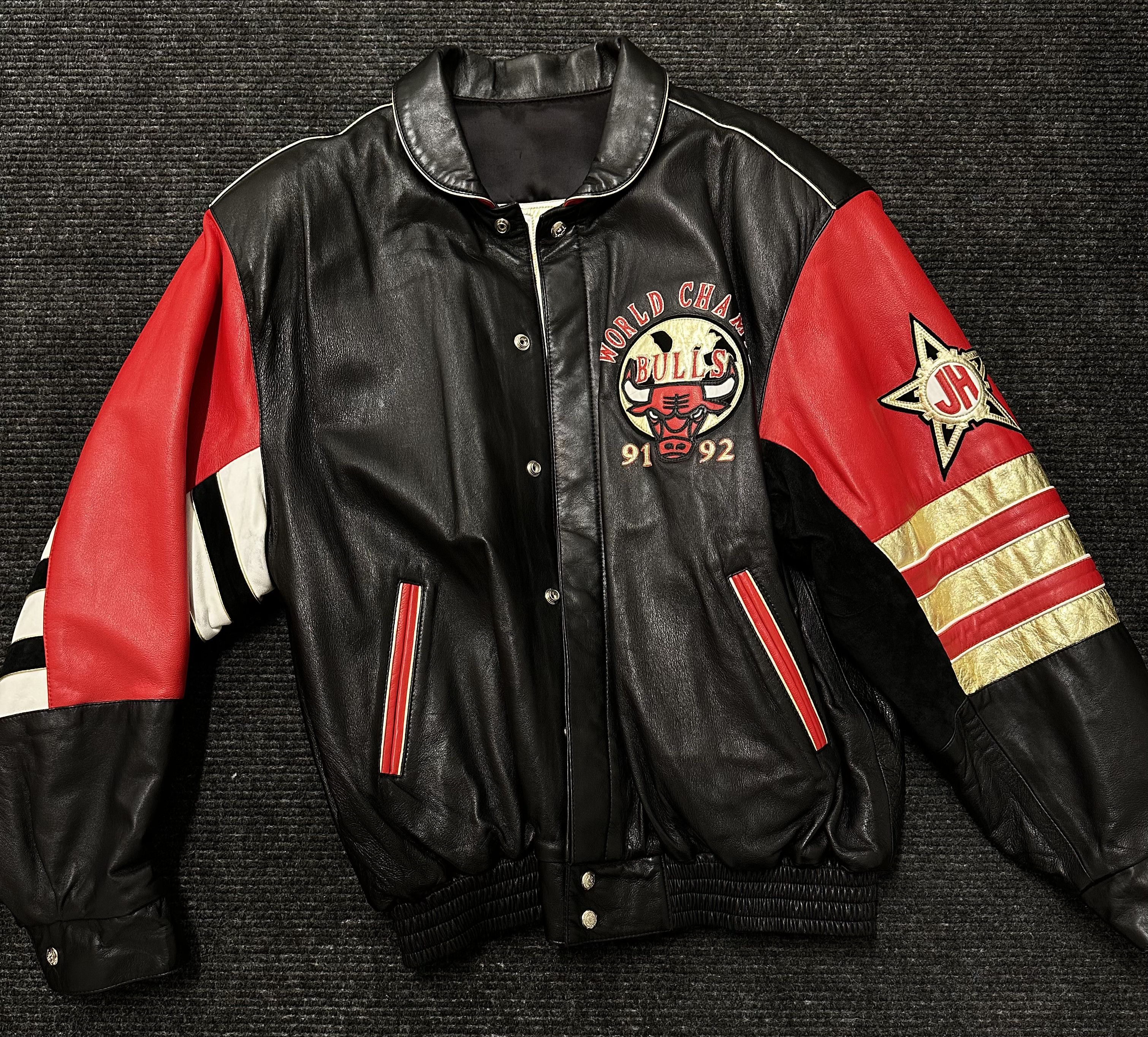 Jeff Hamilton × NBA × Vintage Jeff Hamilton *BACK 2 BACK BULLS* Reversible Leather Jacket Size US XL / EU 56 / 4 - 2 Thumbnail