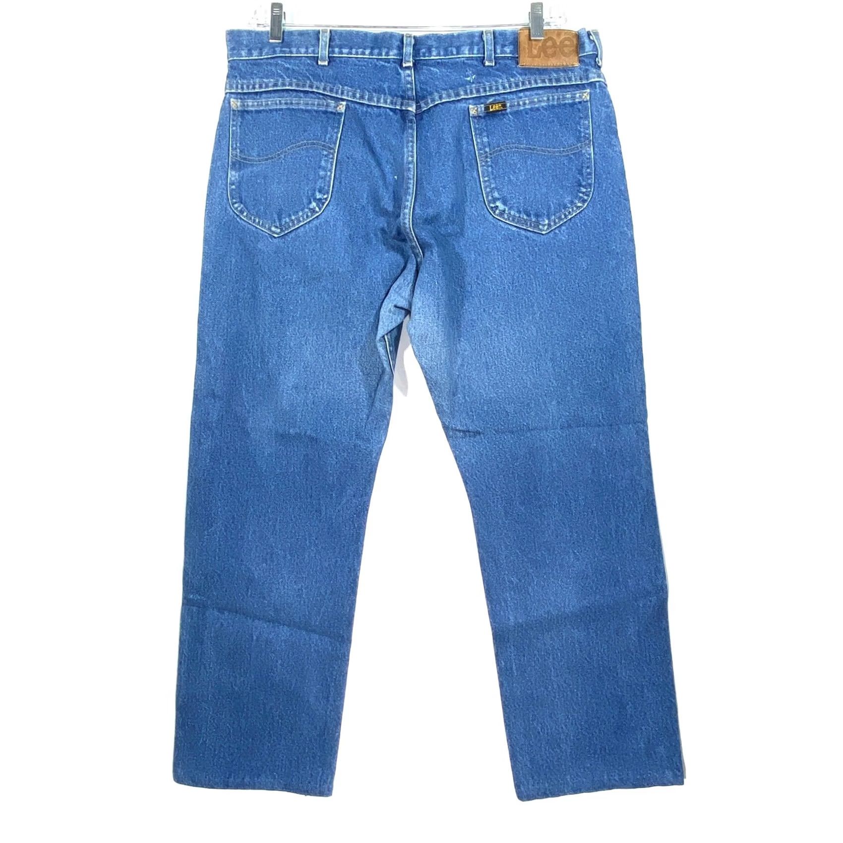 Lee VINTAGE Lee Jeans USA 37x27.5 Straight Leg Mens 5-Pocket Denim Blue Medium Wash High Rise Cotton USA Made Normcore Capsule Preppy Size US 37 - 2 Thumbnail