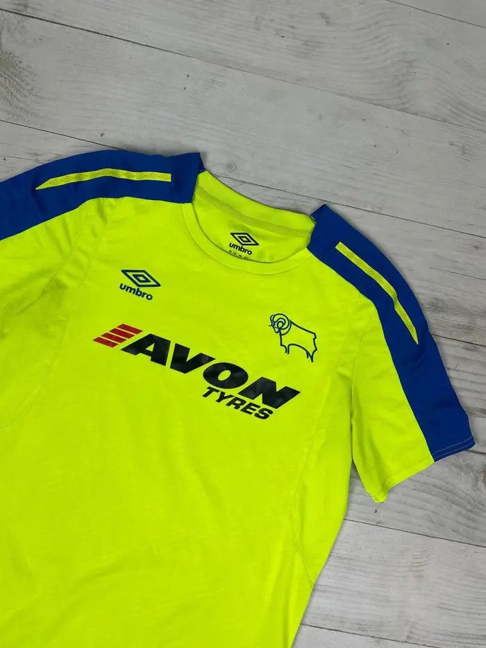 Umbro Umbro DERBY COUNTY 2017 2018 AWAY SHIRT SOCCER JERSEY Size US L / EU 52-54 / 3 - 2 Thumbnail