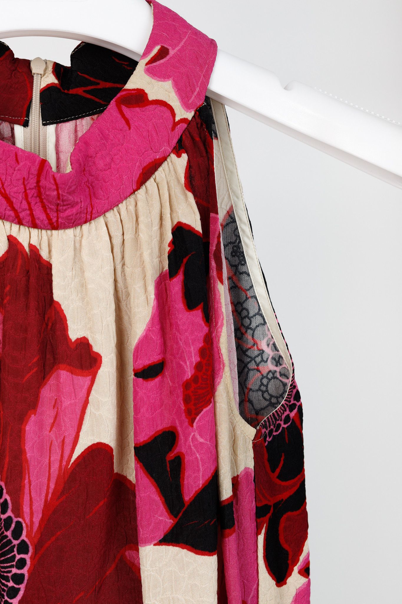 Dries Van Noten Dries Van Noten Cuzo Fuchsia Floral Halterneck Top Size S / US 4 / IT 40 - 5 Thumbnail