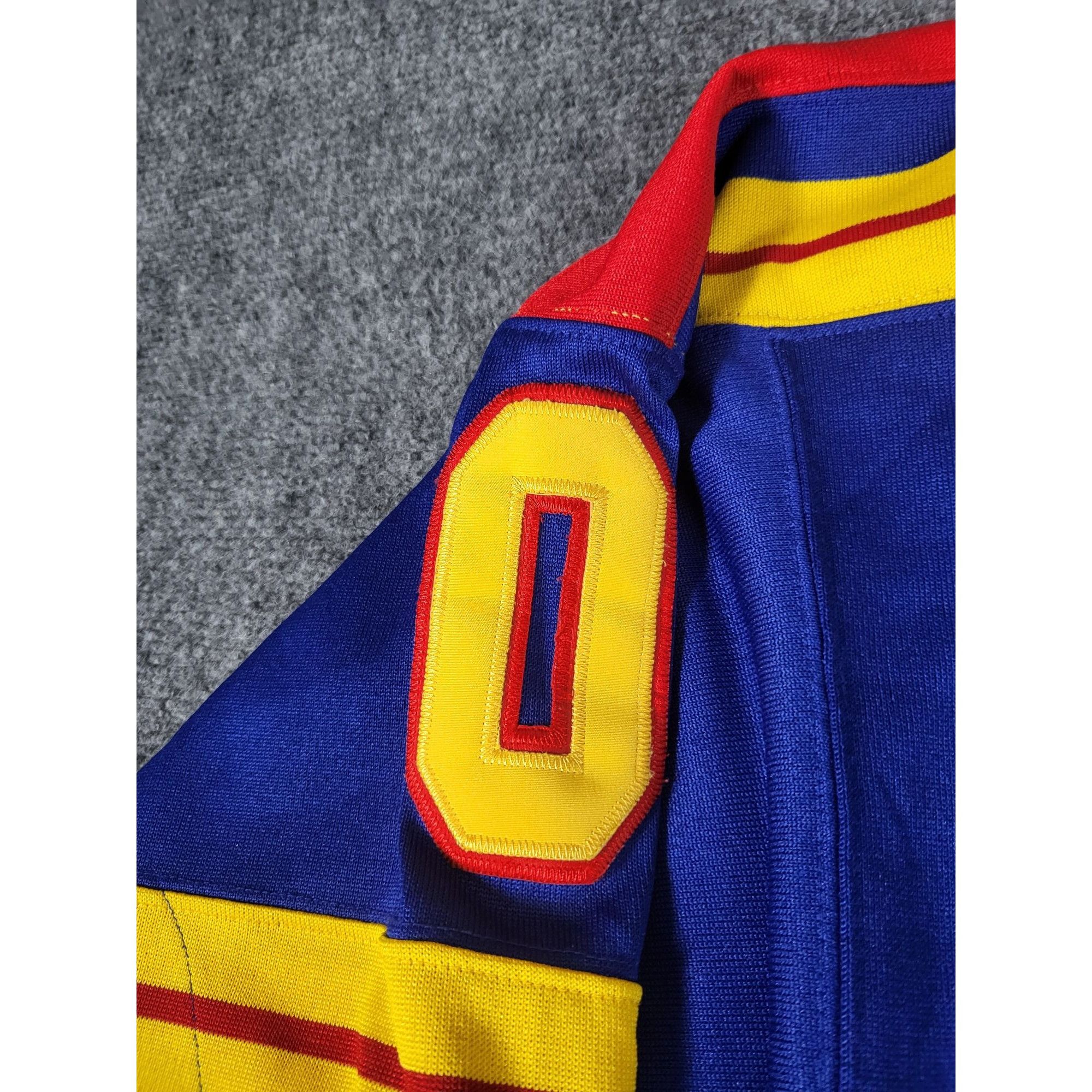 Brooklyn Xpress Brooklyn Xpress B Hockey Jersey Men Sz XL 70 Striped Multi C Size US XL / EU 56 / 4 - 11 Thumbnail