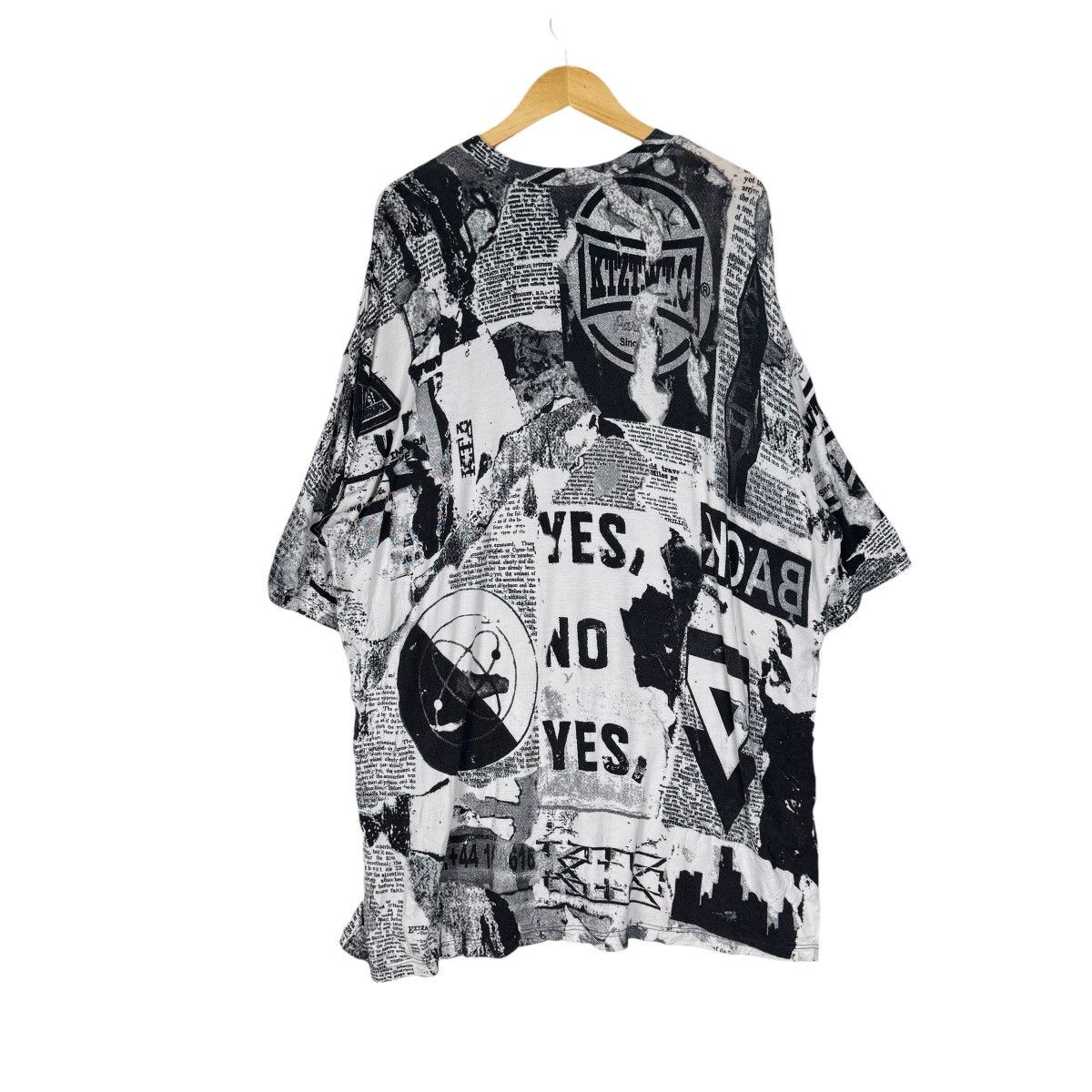 KTZ ☀️KTZ NEWSPAPER OVERSIZED T SHIRTS Size US XS / EU 42 / 0 - 10 Thumbnail