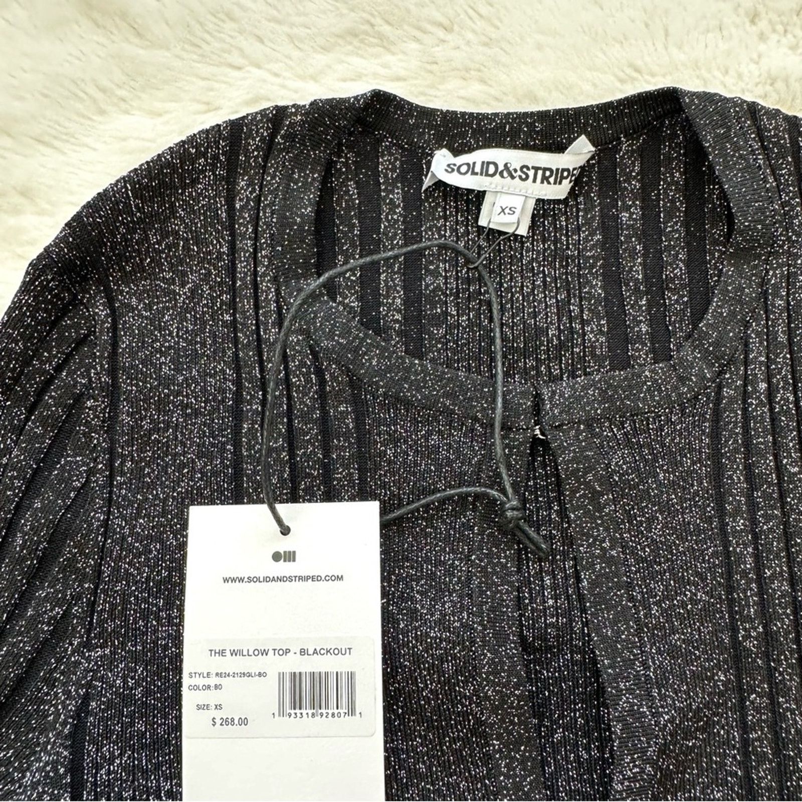 NWT!!! Solid and striped shimmer top size XS Retail 268$