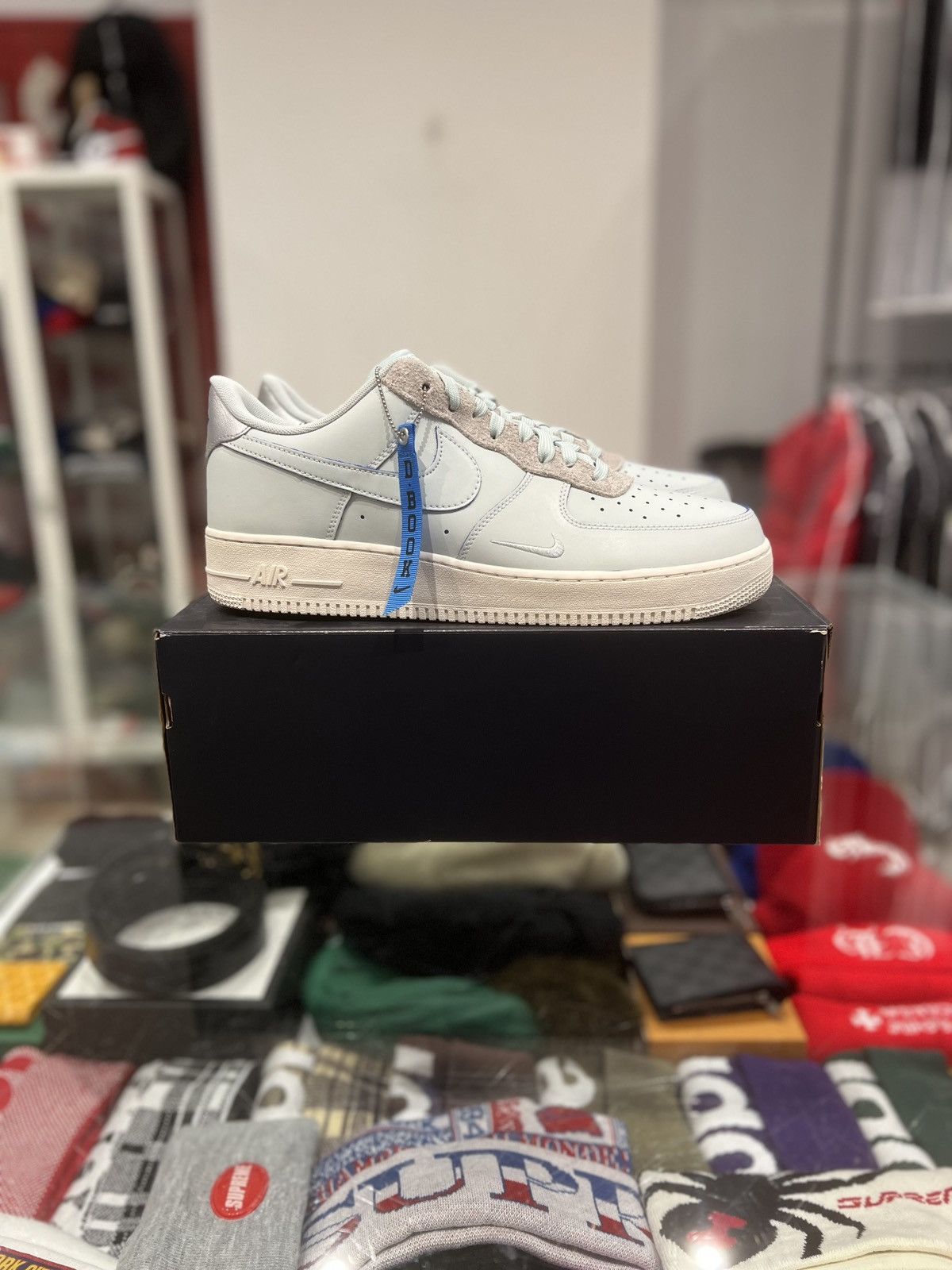 Nike Nike Air Force 1 Low Devin Booker Size: 13 Size US 13 / EU 46 - 1 Thumbnail