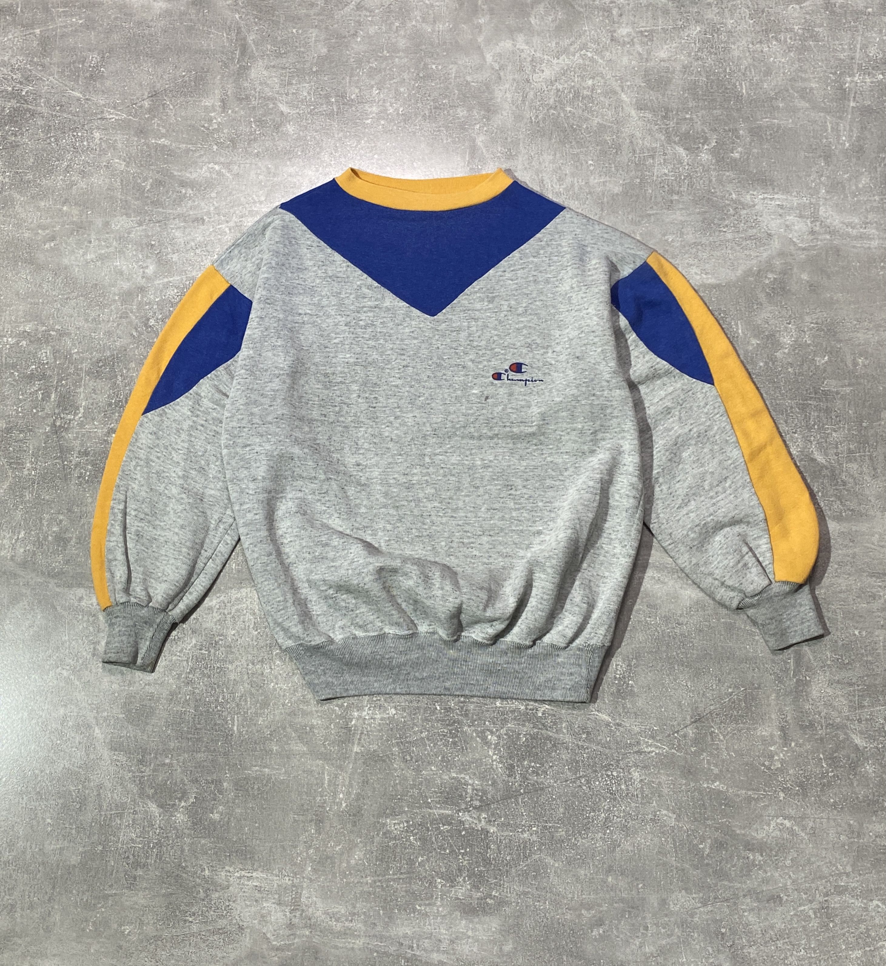 Champion Vintage 90s Champion crewneck Size US S / EU 44-46 / 1 - 1 Thumbnail
