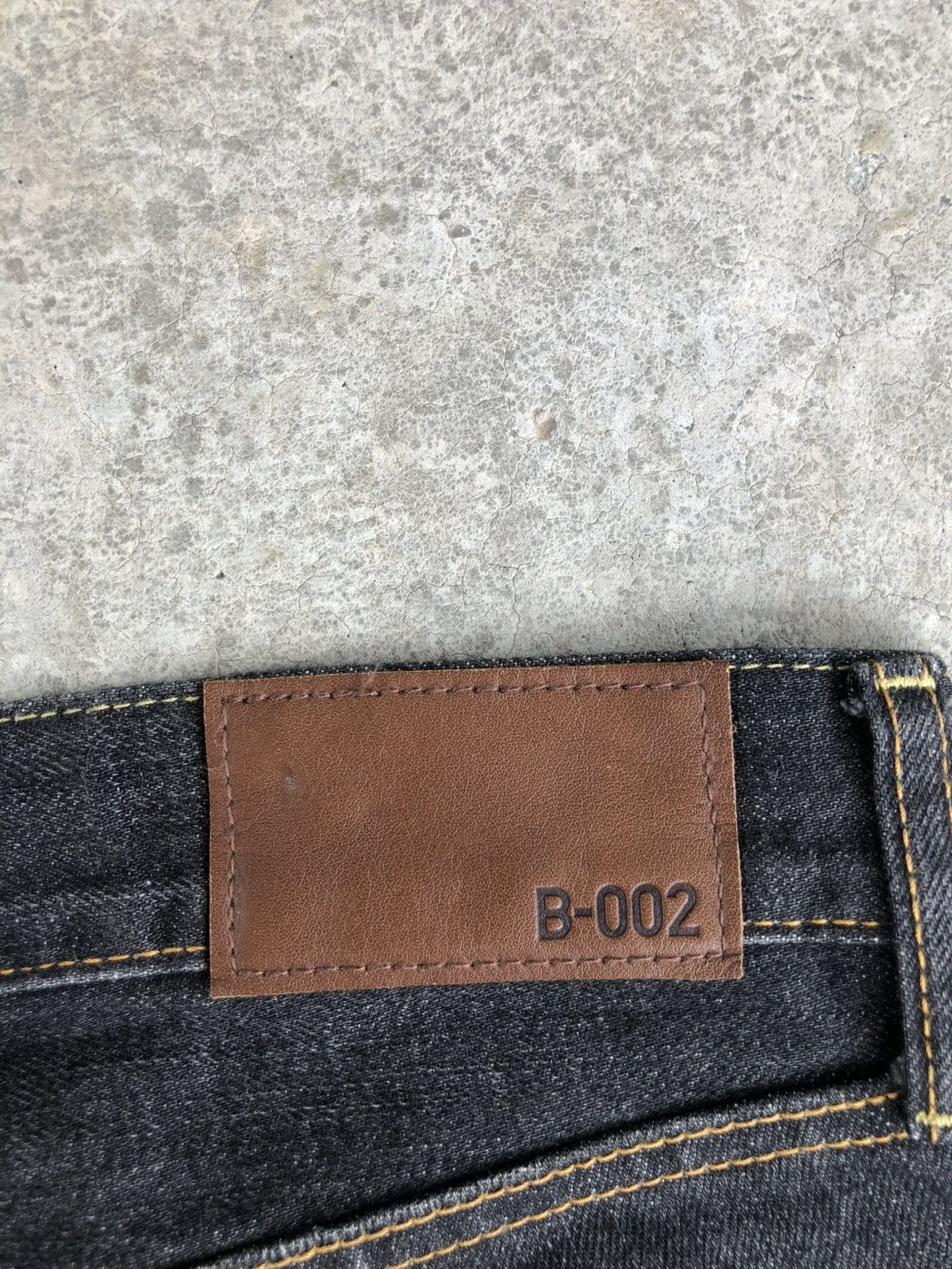 If Six Was Nine Flared Uniqlo Bootcut Distressed Jeans Size US 32 / EU 48 - 18 Thumbnail