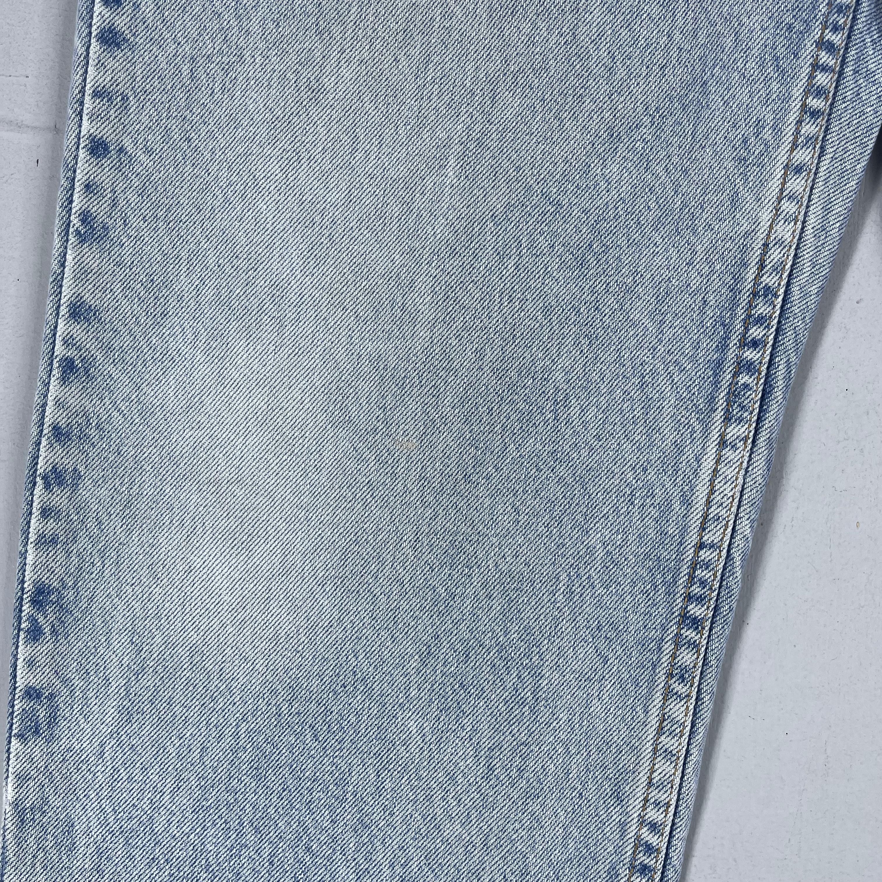 Levi's × Vintage Size 31 Vintage Levis 559 Distressed Light Wash Jeans Size US 31 - 3 Thumbnail