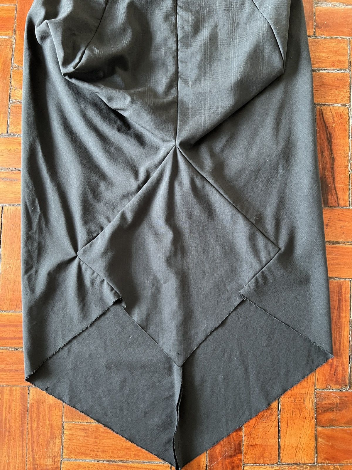 Vivienne Westwood Vivienne Westwood dark drey bias skirt Size 28" / US 6 / IT 42 - 7 Thumbnail
