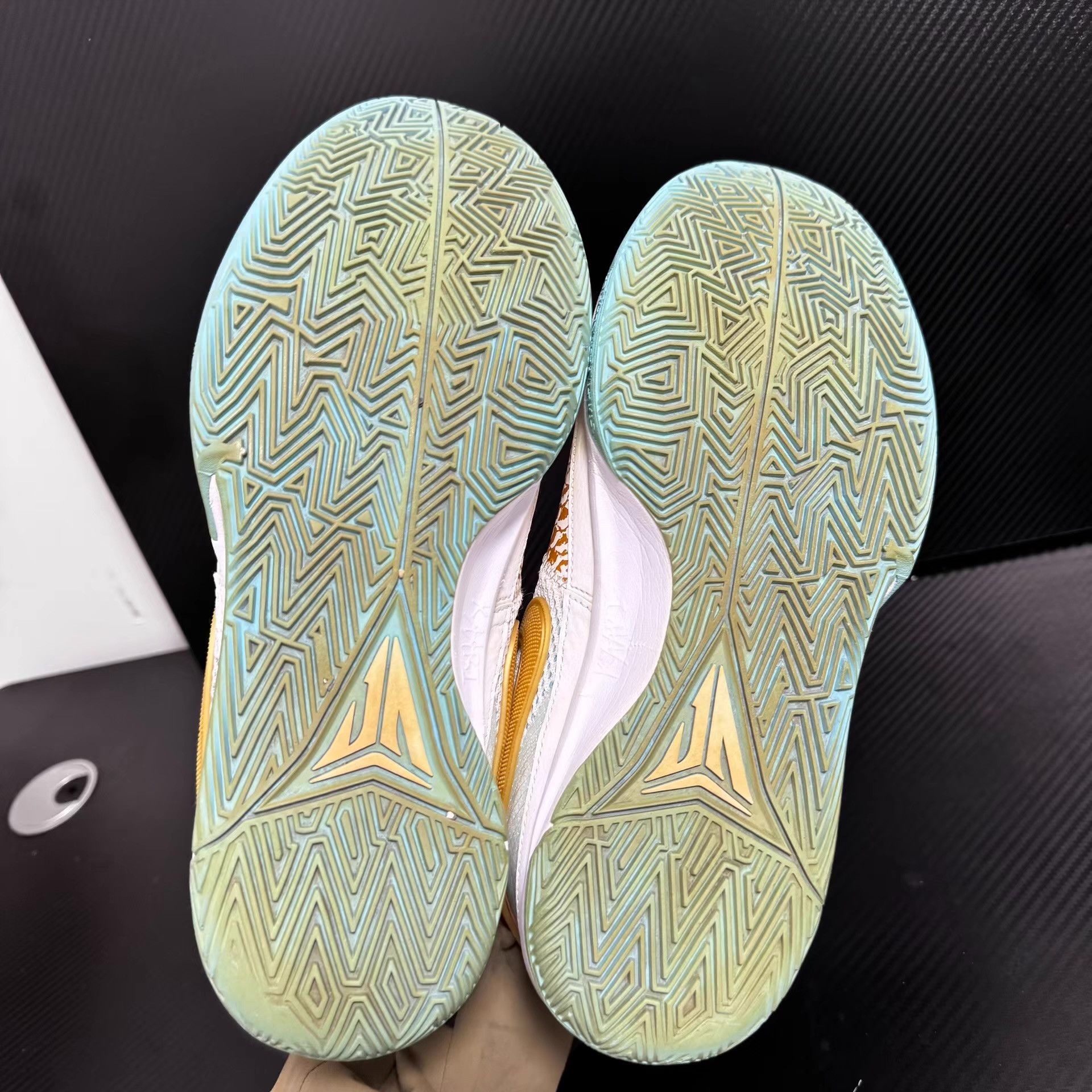 Nike Nike Ja 1 Q10 Size US 10.5 / EU 43-44 - 4 Thumbnail