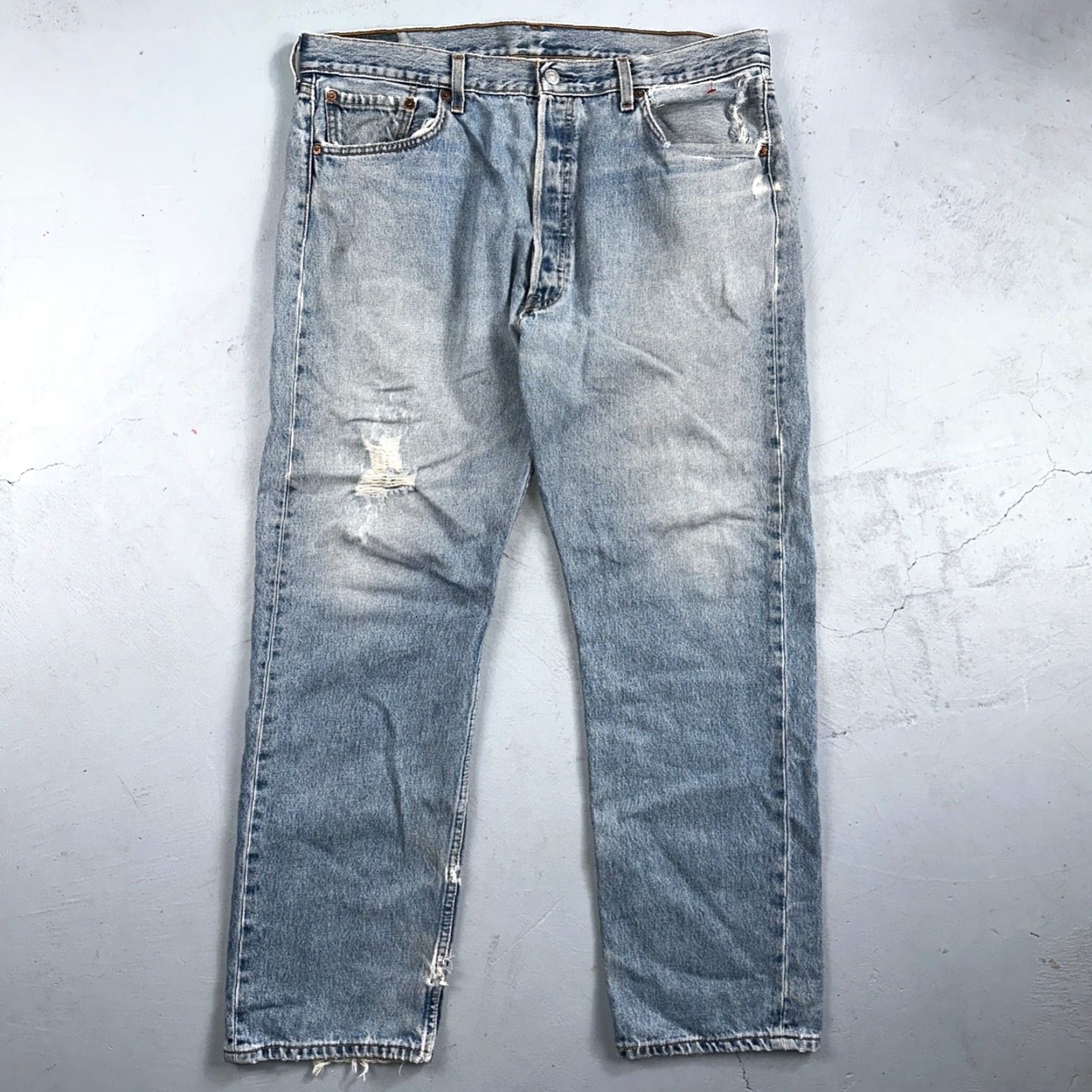 Levi's VINTAGE Levi's 501 Jeans Men 38x30 Light Wash Denim Straight 90s 501 Series 90s Theme Size US 38 / EU 54 - 2 Thumbnail