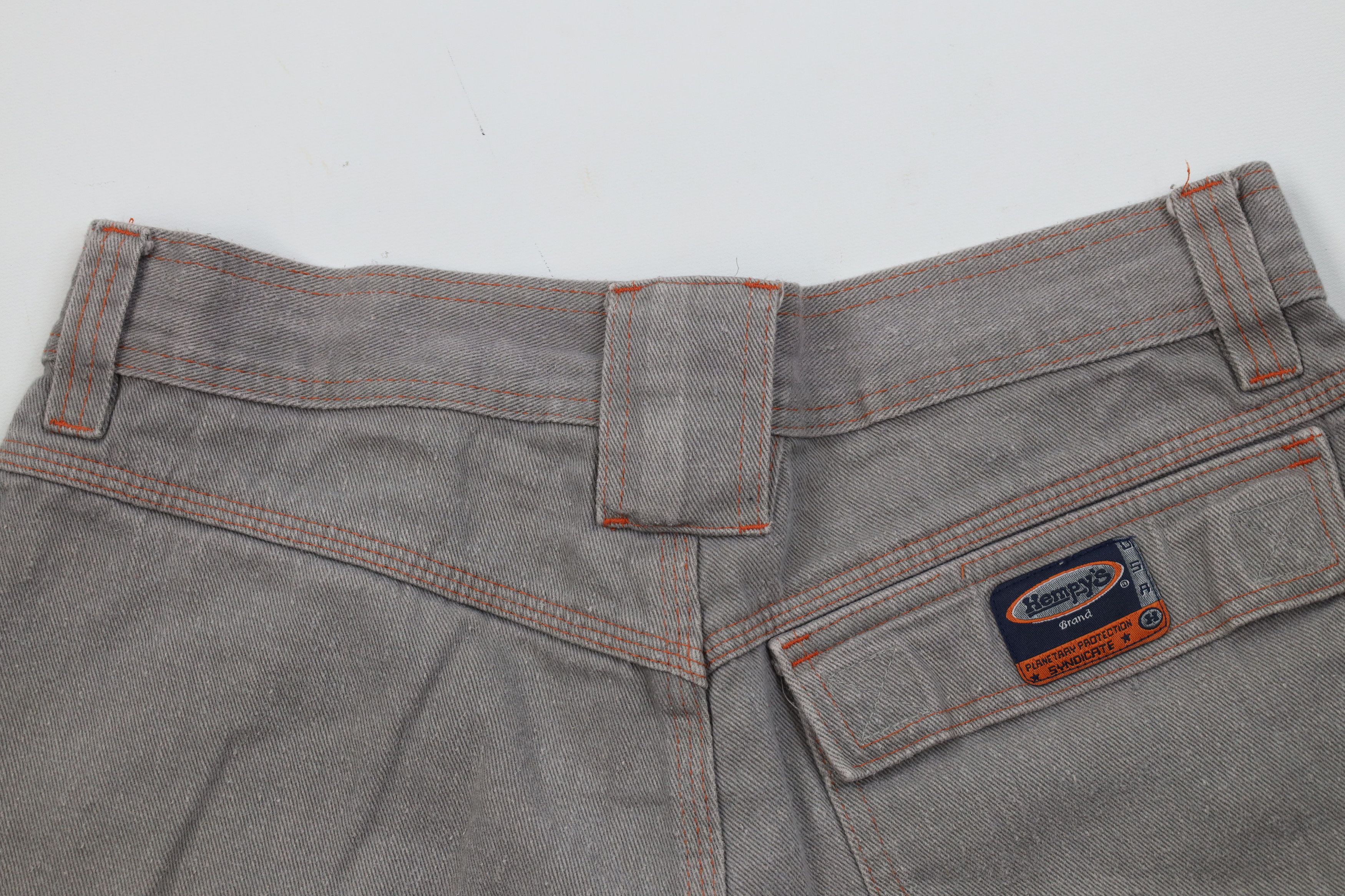 Vintage Vintage 90s Y2K Streetwear Skateboard Cargo Shorts Gray Size US 34 / EU 50 - 10 Thumbnail