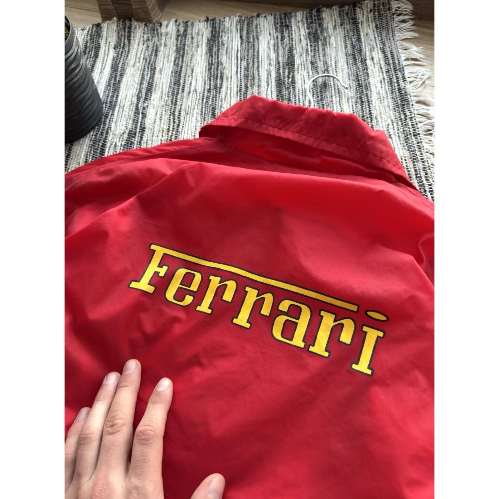 Ferrari VINTAGE Ferrari 1995 Scuderia Racing Formula 1 Red Coach Jacket Size L Men Size US L / EU 52-54 / 3 - 5 Thumbnail