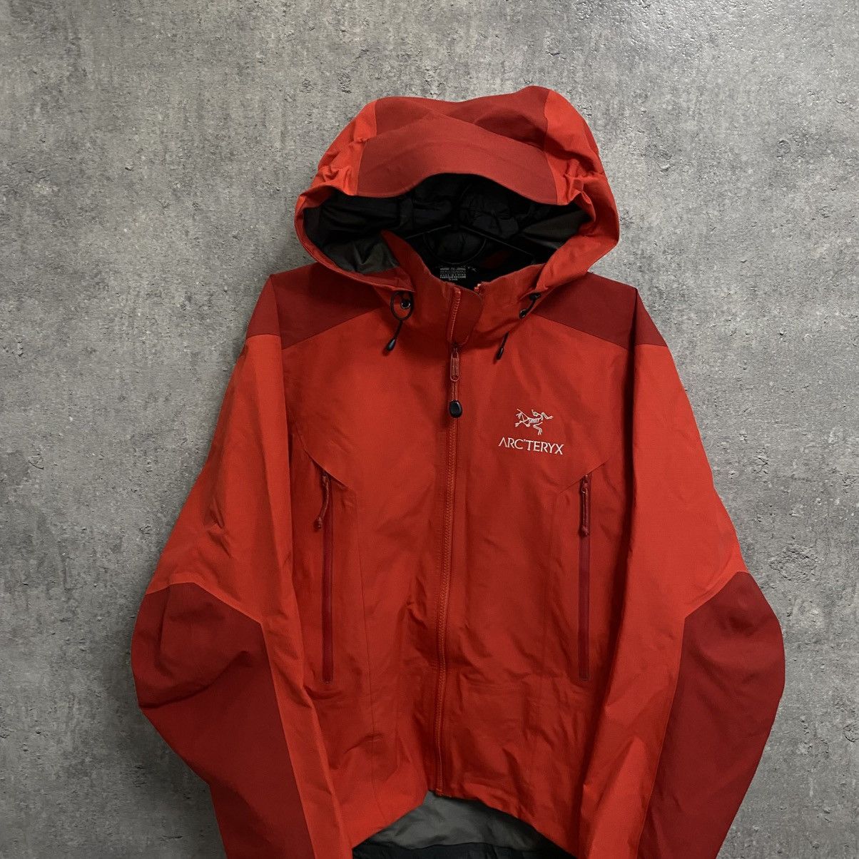 Arc'teryx Men's Arcteryx Beta Gore-Tex Jacket Size S Gorpcore Size US S / EU 44-46 / 1 - 4 Thumbnail
