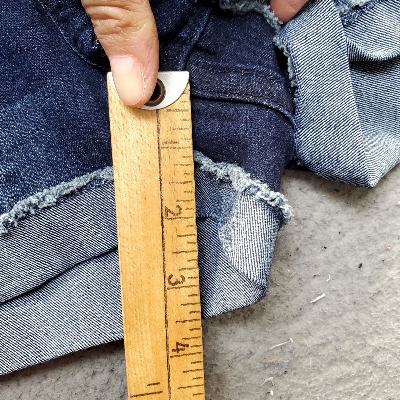 Denime YMI Shortalls Womens Size 3 Blue Denim Wide Strap Cuffed Racerback Button Front Size 26" / US 2 / IT 38 - 5 Thumbnail