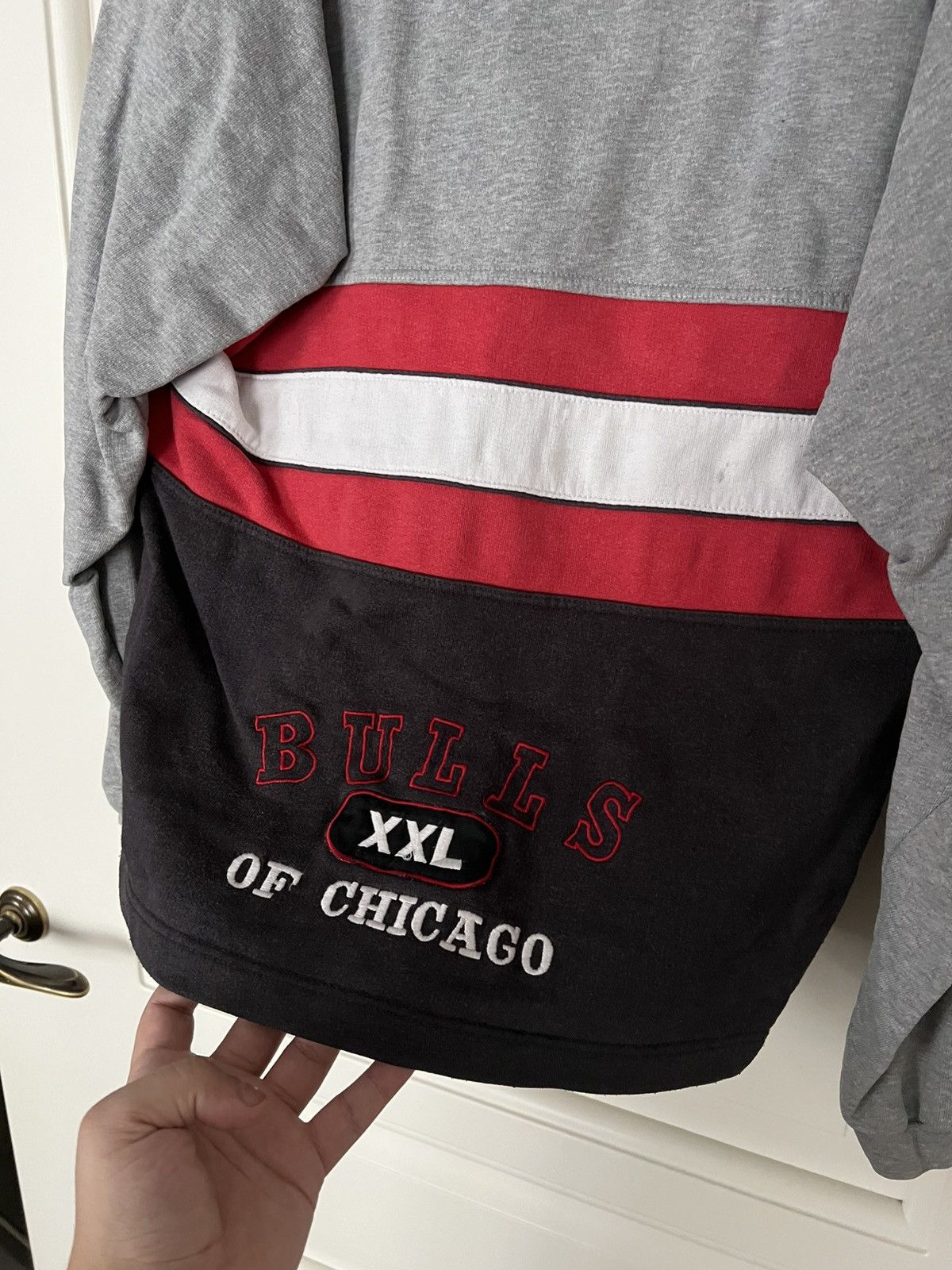 NBA Vintage Champion Chicago Bulls NBA Hoodie Size US S / EU 44-46 / 1 - 12 Thumbnail