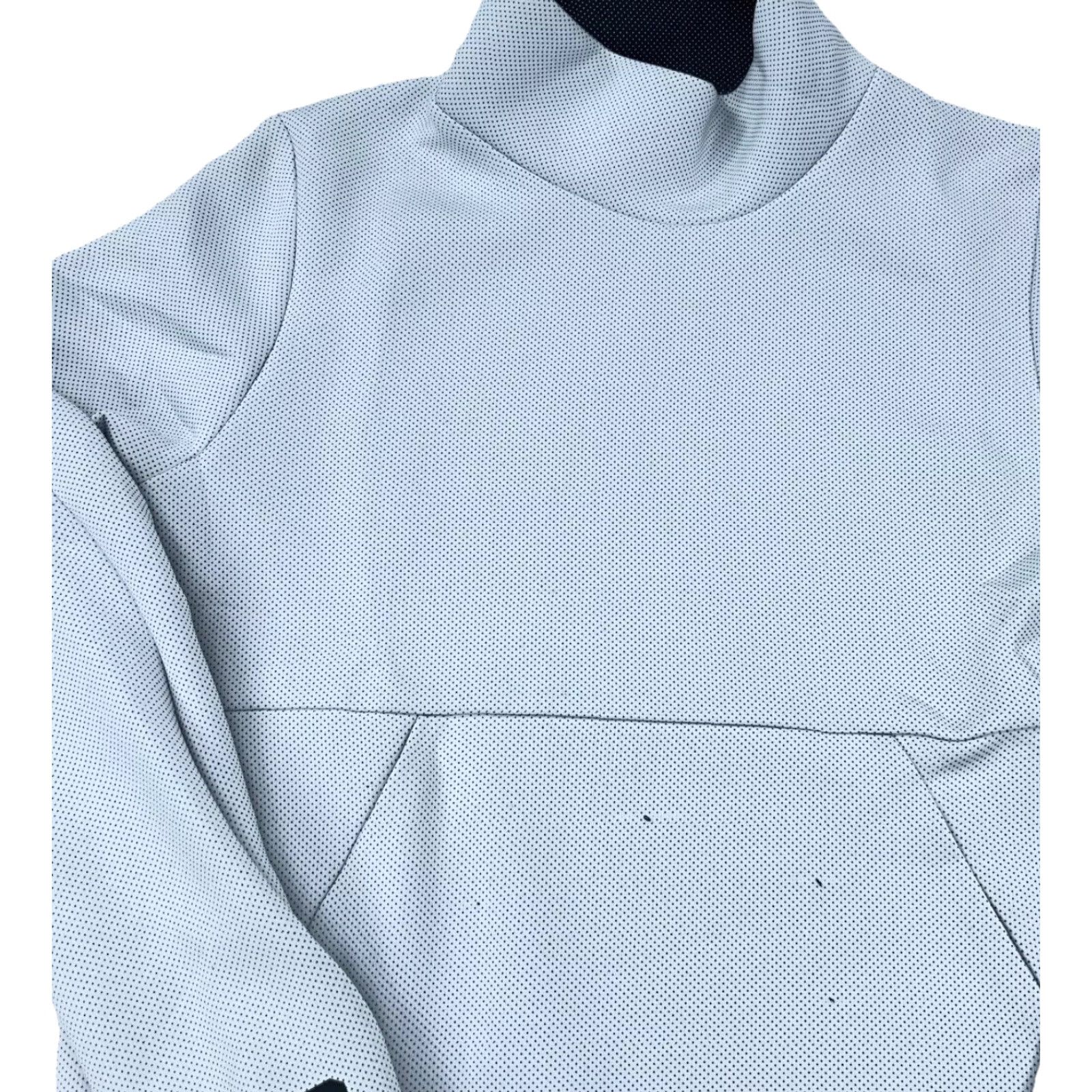 Under Armour Under Armour Sweatshirt Women M White Black Pullover Mock Neck Jersey Logo Breathable Moisture Wicking All Seasons Pockets Performance Sports Size M / US 6-8 / IT 42-44 - 3 Thumbnail