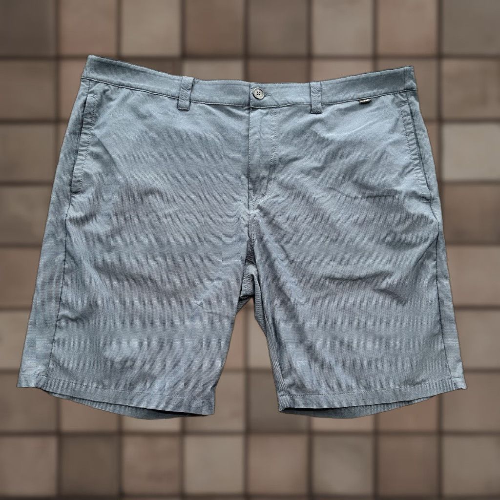 TravisMathew Travis Mathew Shorts Men 40 Blue Polyester Flat Front Performance Golf Stretch Chino Athletic 5-Pocket Inseam 9 in Regular Size 40 Mens Size US 40 / EU 56 - 1 Thumbnail