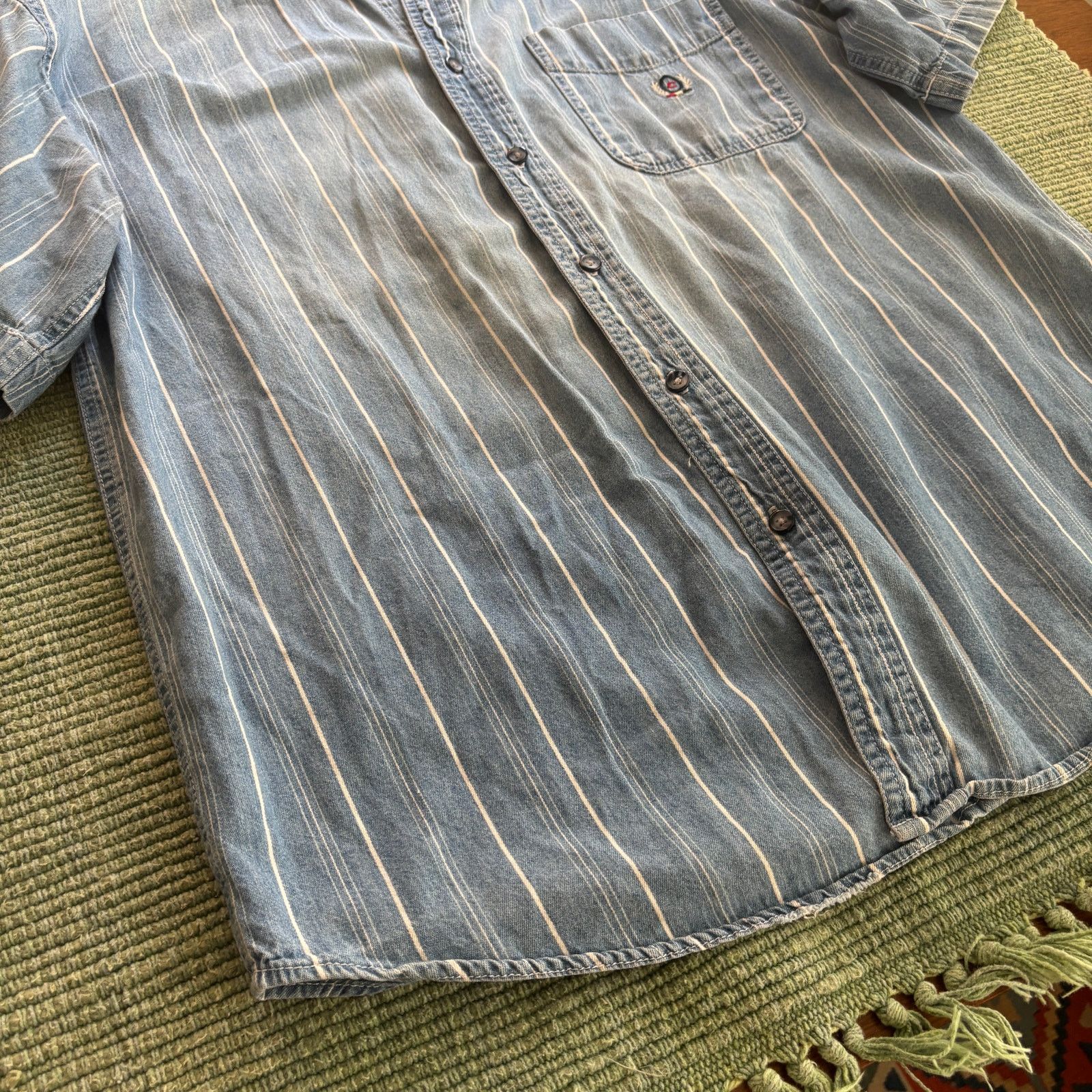 Vintage Vintage 1990s Coliseum Jeans Faded Blue Striped Cotton Shirt Size US XL / EU 56 / 4 - 5 Thumbnail