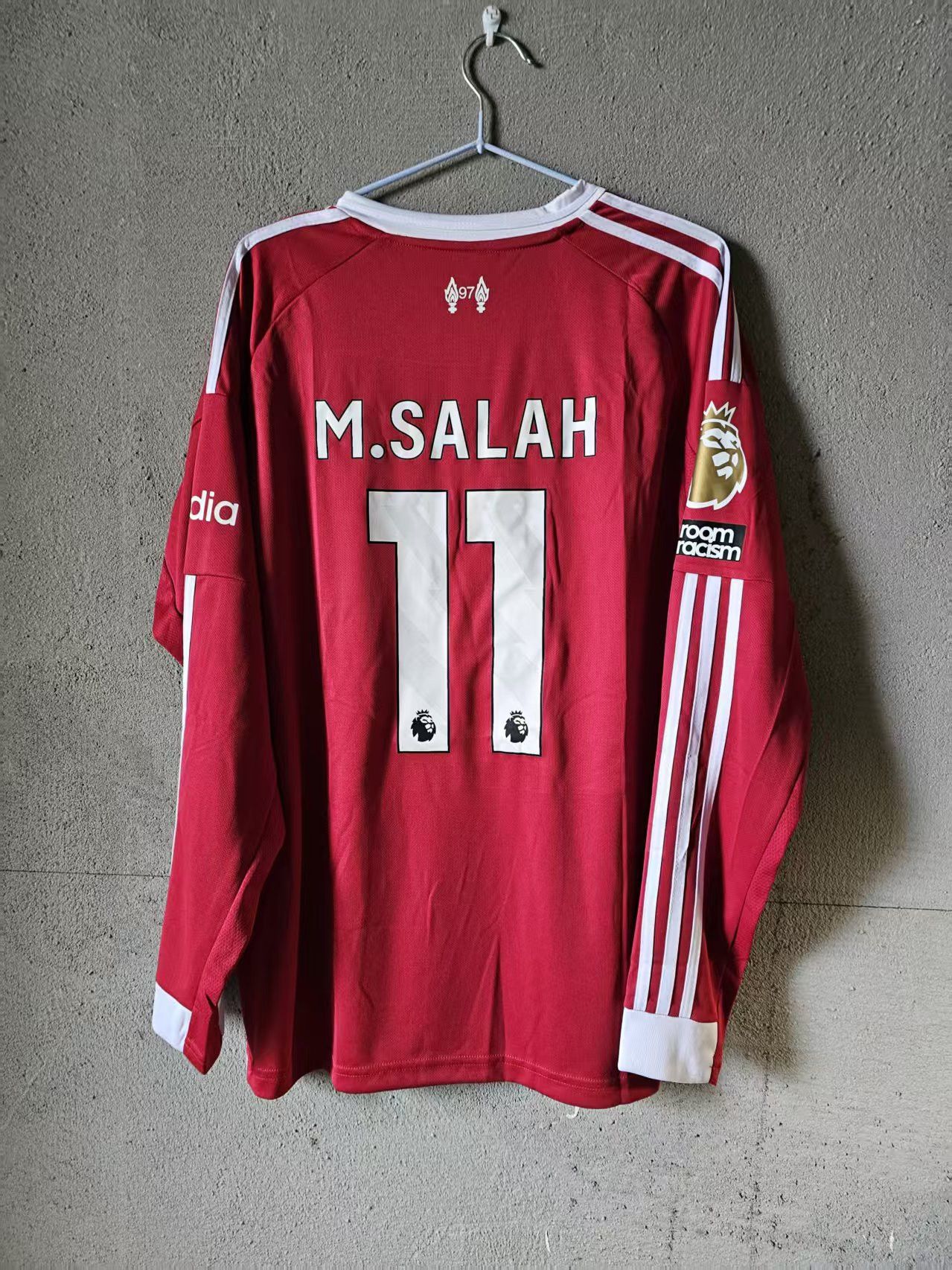 Other 2025 26 Liverpool #11 Mohamed Salah Jersey Longsleeve Size US L / EU 52-54 / 3 - 1 Thumbnail