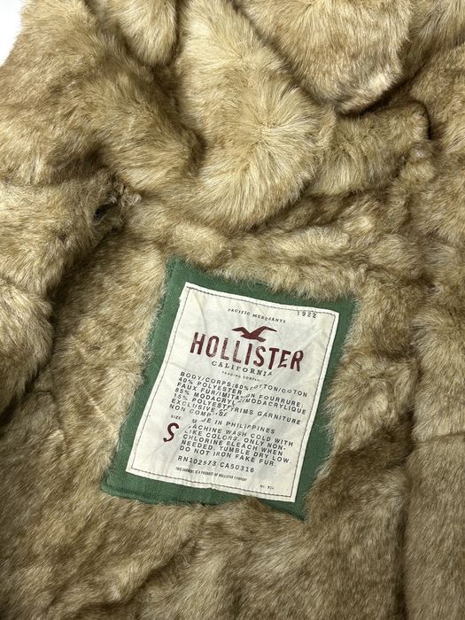 EUC Hollister Sherpa Faux Fur Jacket S