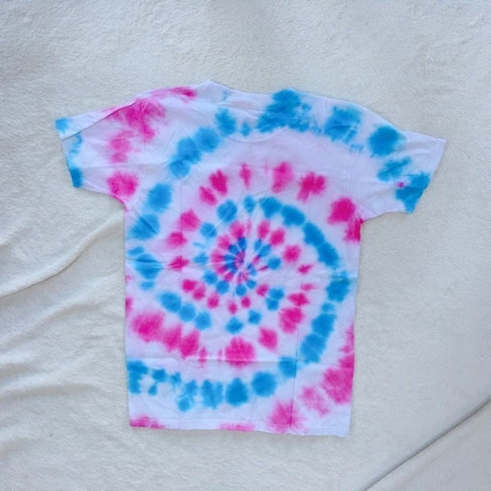 Fruit Of The Loom Blue and Pink Spiral Crewneck Tie-Dye Shirt | Sz YL Size XS / US 0-2 / IT 36-38 - 4 Thumbnail