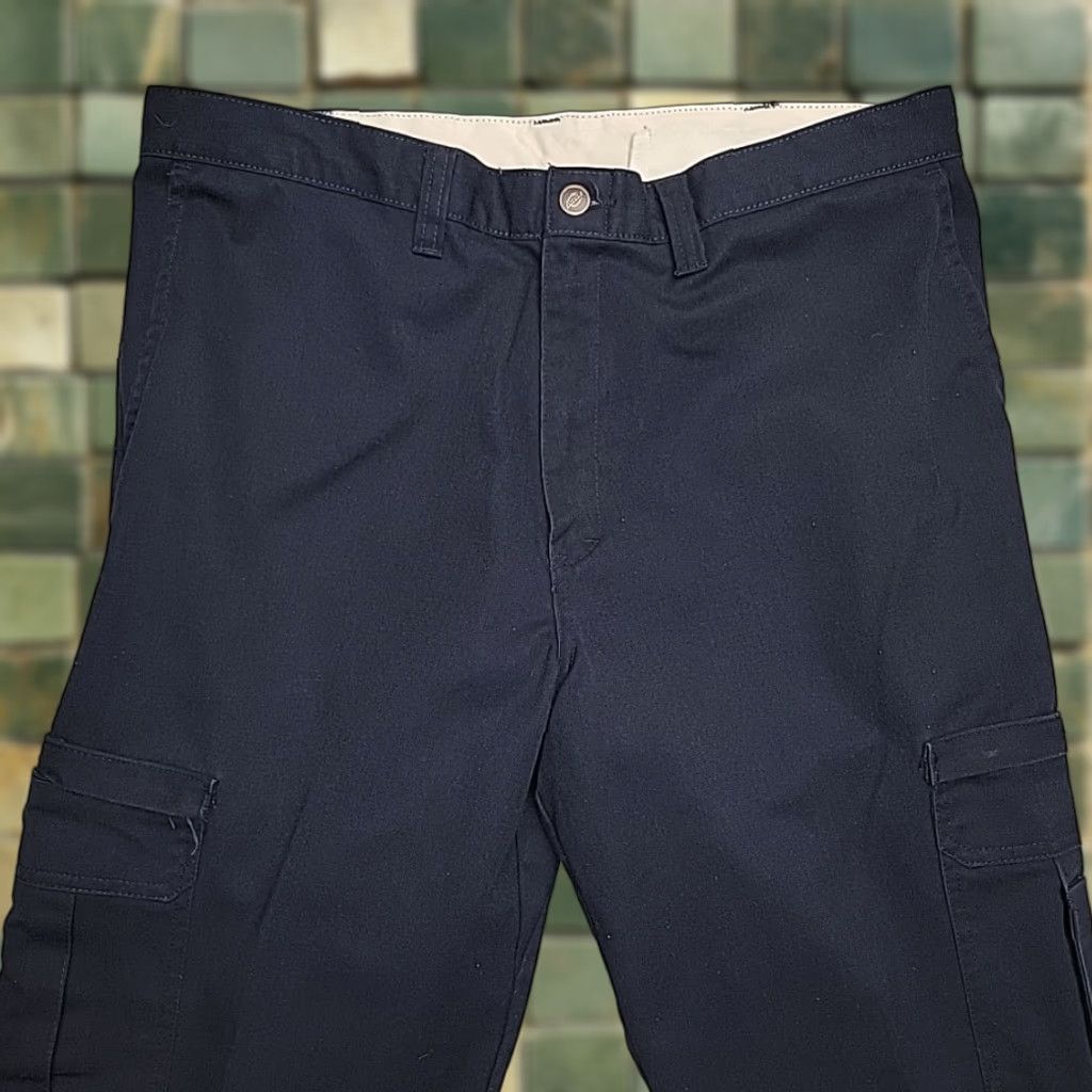 Dickies VINTAGE Dickies Pants Men 36x34 Blue Cargo Pocket Utility Workwear Retro Classic Pants Mens Blue Cargo Pocket Dickies 36 34 Utility Workwear Modern? Size US 36 / EU 52 - 1 Thumbnail