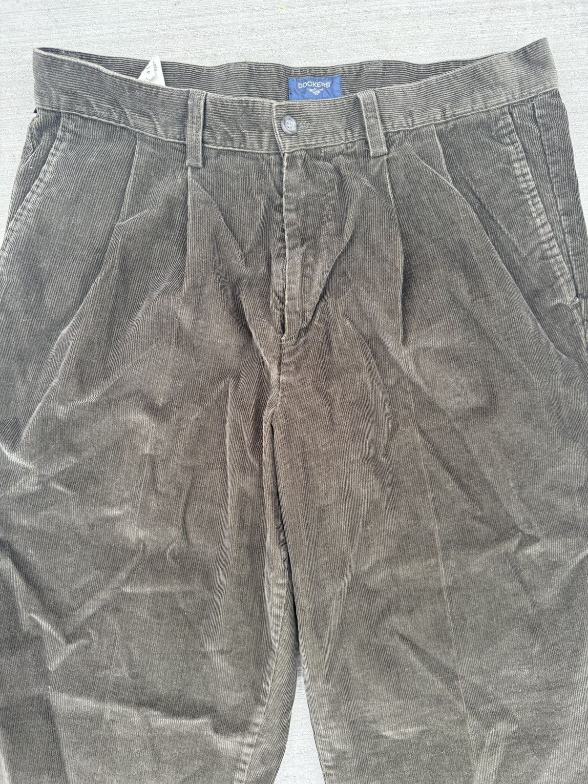 Dockers DOCKERS CORDUROY BROWN DRESS PANTS 34 W 32 L Size US 34 / EU 50 - 2 Thumbnail