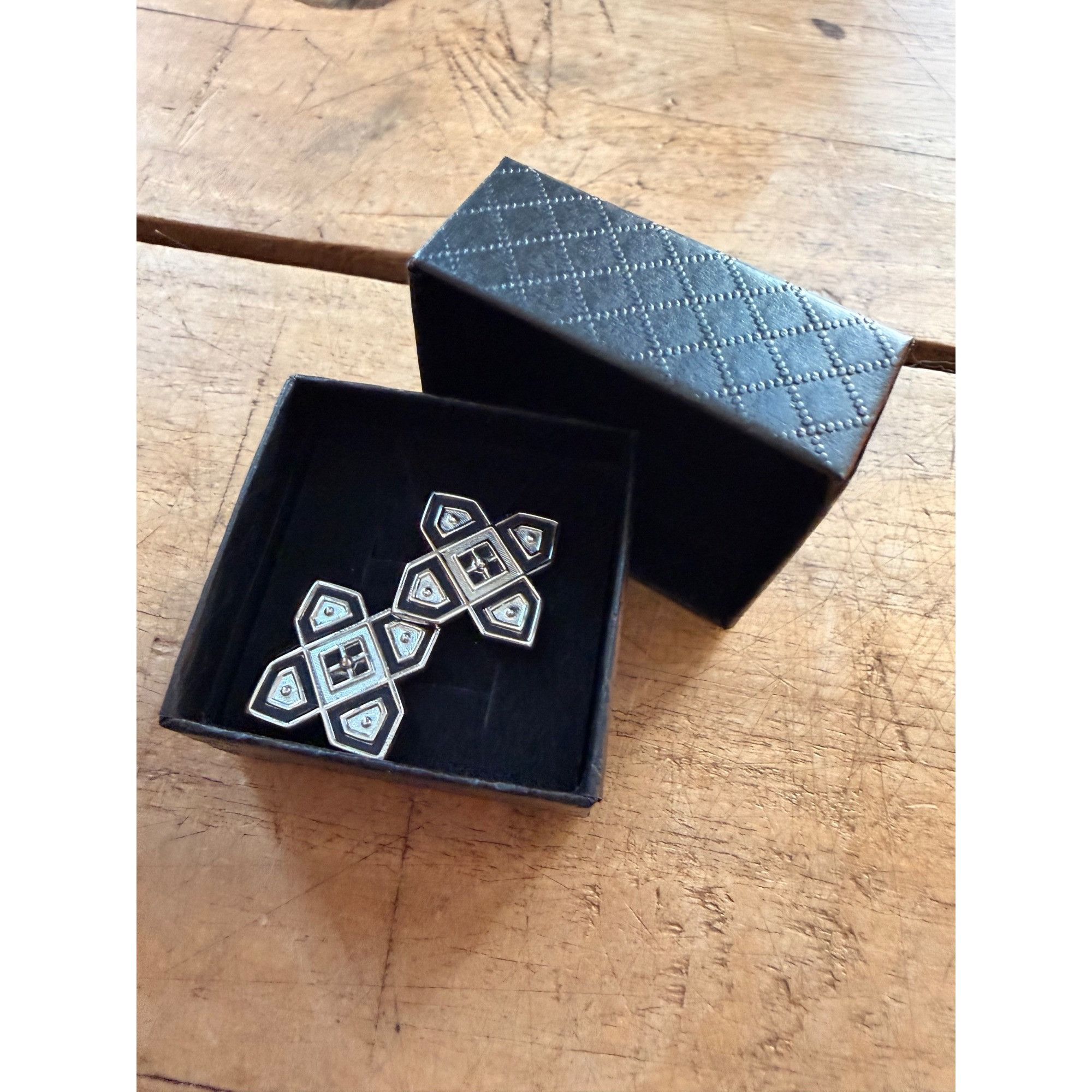 Other Geometric Silver & Black Metal Cufflinks With Box Size ONE SIZE - 6 Thumbnail