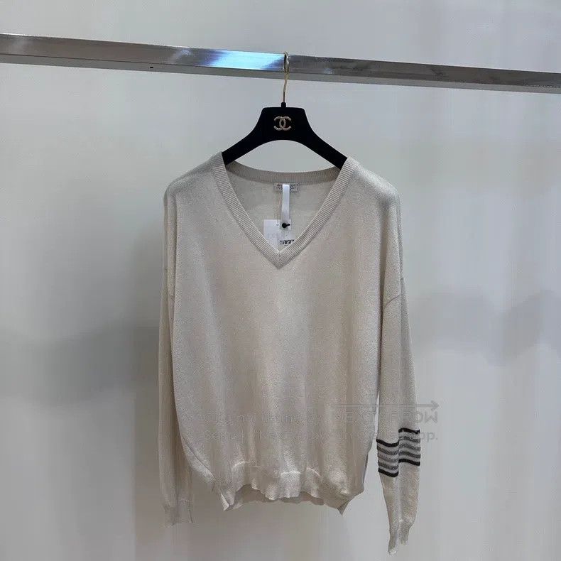 Brunello Cucinelli Brunello Cucinelli Large V-neck knitted sweater Size S / US 4 / IT 40 - 1 Thumbnail