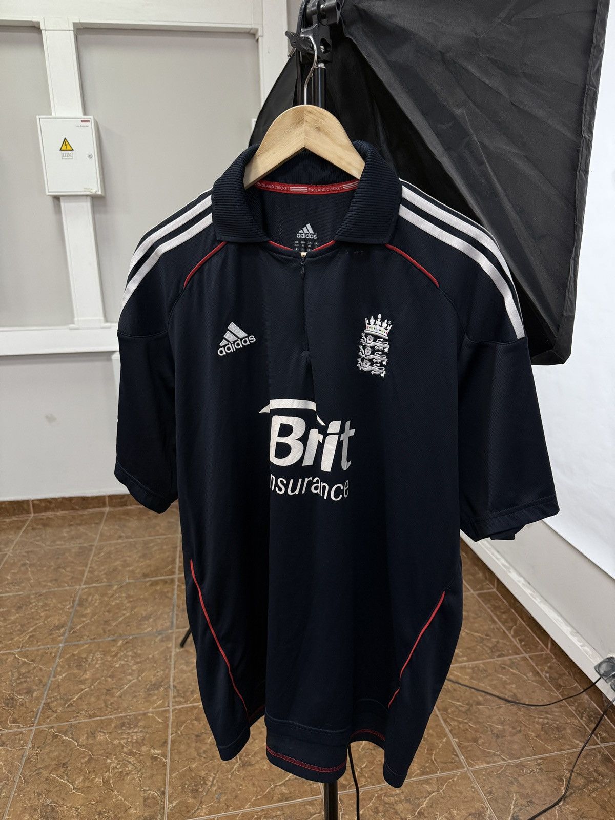 Adidas 🏴󠁧󠁢󠁥󠁮󠁧󠁿 2010 Adidas England Cricket Jersey Polo T-Shirt Brit Rare Size US XL / EU 56 / 4 - 1 Thumbnail