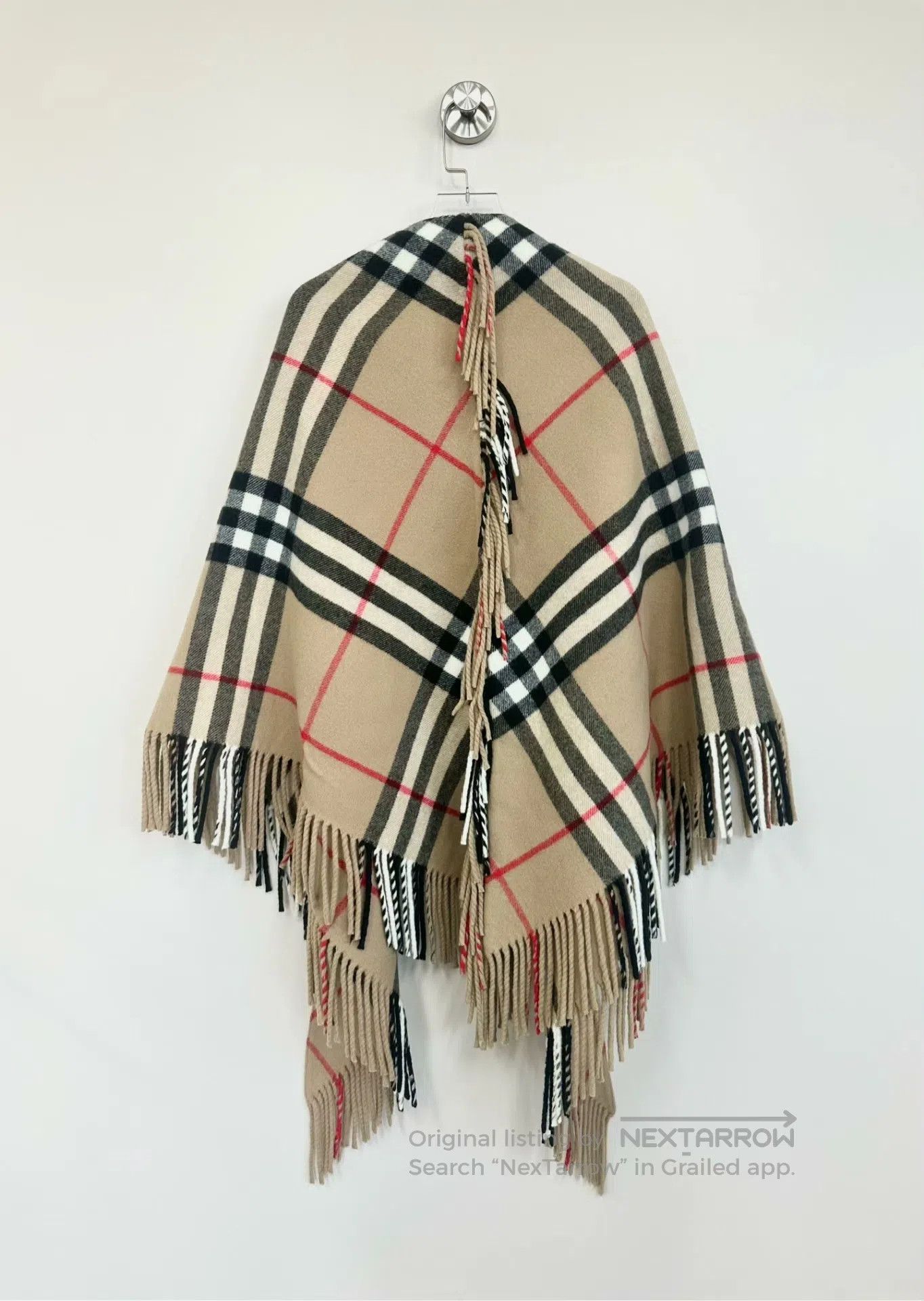 Burberry Burberry size F Khaki Classic Plaid Triangular Shawl| Size S / US 4 / IT 40 - 2 Thumbnail