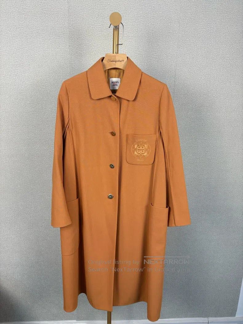 Hermes Hermes Orange Embroidered Letter Logo Jacket Size S / US 4 / IT 40 - 1 Thumbnail