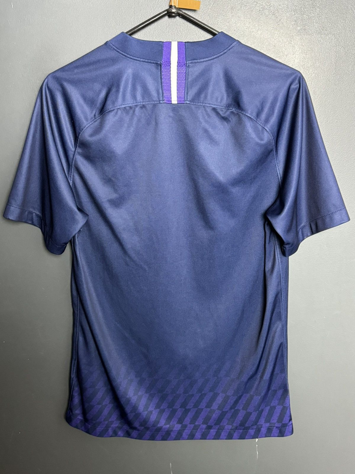 Nike Tottenham Hotspur 19/20 Away Football Jersey Size US S / EU 44-46 / 1 - 2 Thumbnail