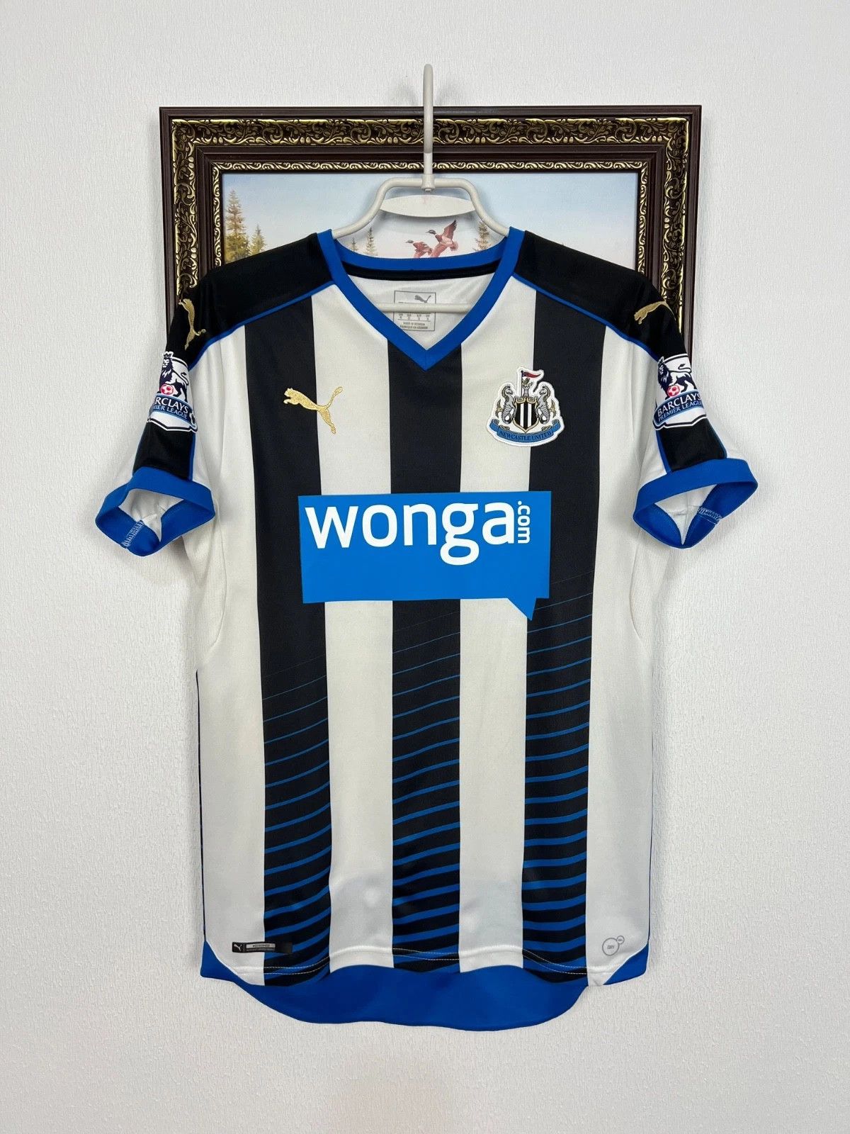 Puma Newcastle Home football shirt 2015 Soccer Puma Jersey Trikot Size US S / EU 44-46 / 1 - 1 Thumbnail
