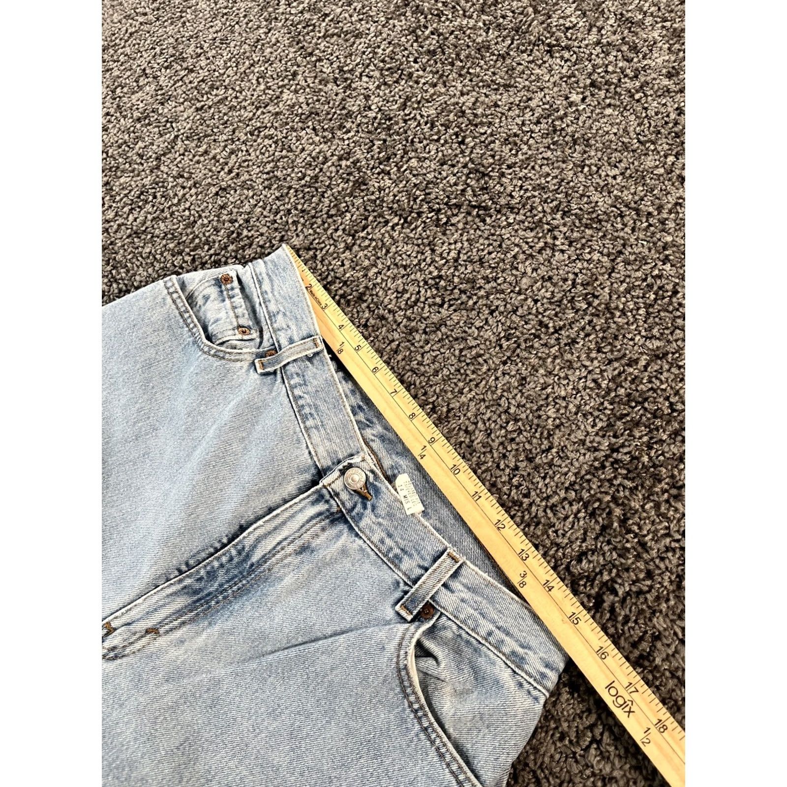 Levi's VINTAGE Levi’s 550 Jeans Mens 32x31 Relaxed Fit Gray Ivory Denim 90s Wide-Leg Y2K Skater Mens Size US 32 / EU 48 - 4 Thumbnail