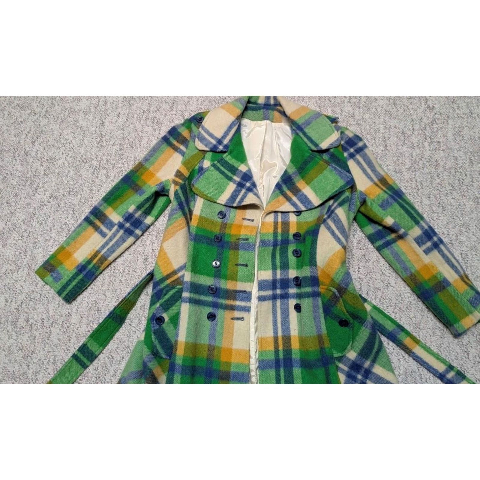 Hudson VINTAGE green plaid HUDSON BAY style WOOL belted double breasted overcoat S Womens XL? Size S / US 4 / IT 40 - 5 Thumbnail