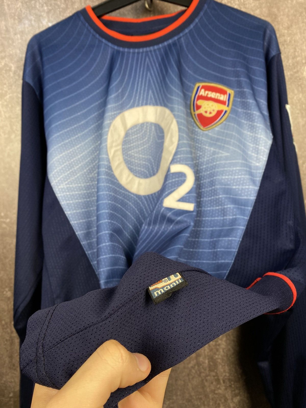 Nike Vintage Arsenal O2 rare soccer jersey 2002 Size US XL / EU 56 / 4 - 3 Thumbnail