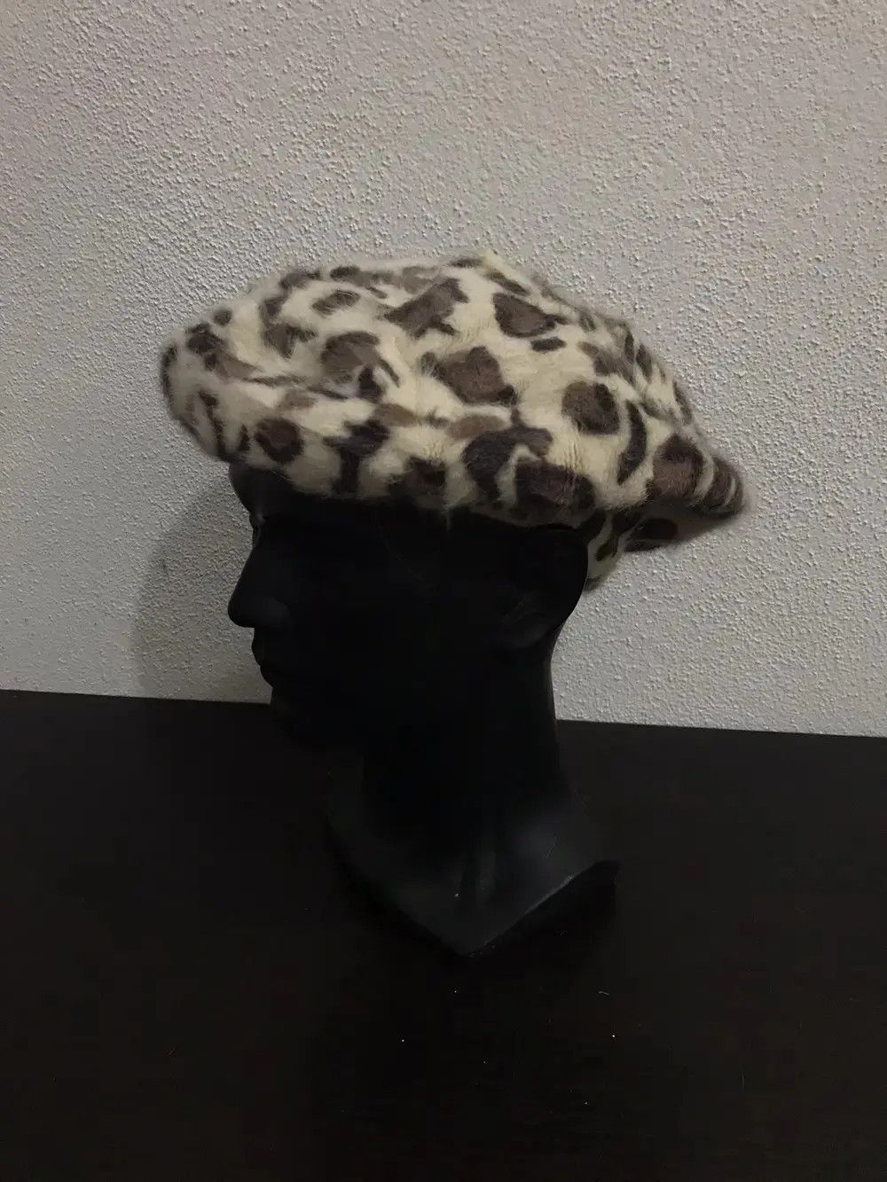 Japanese Brand Japanese Brand Leopard Design Beanie Hat Size ONE SIZE - 2 Thumbnail