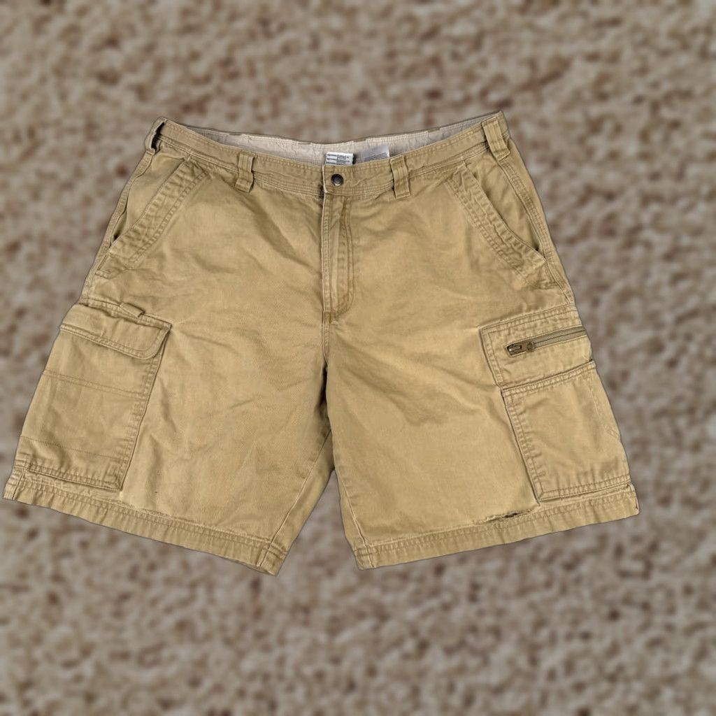 Vintage VINTAGE Columbia Shorts Mens Cargo 36 Beige 100% Cotton Twill Cargo Shorts Beige Mens 36 Regular Adult Mens Size US 36 / EU 52 - 1 Thumbnail