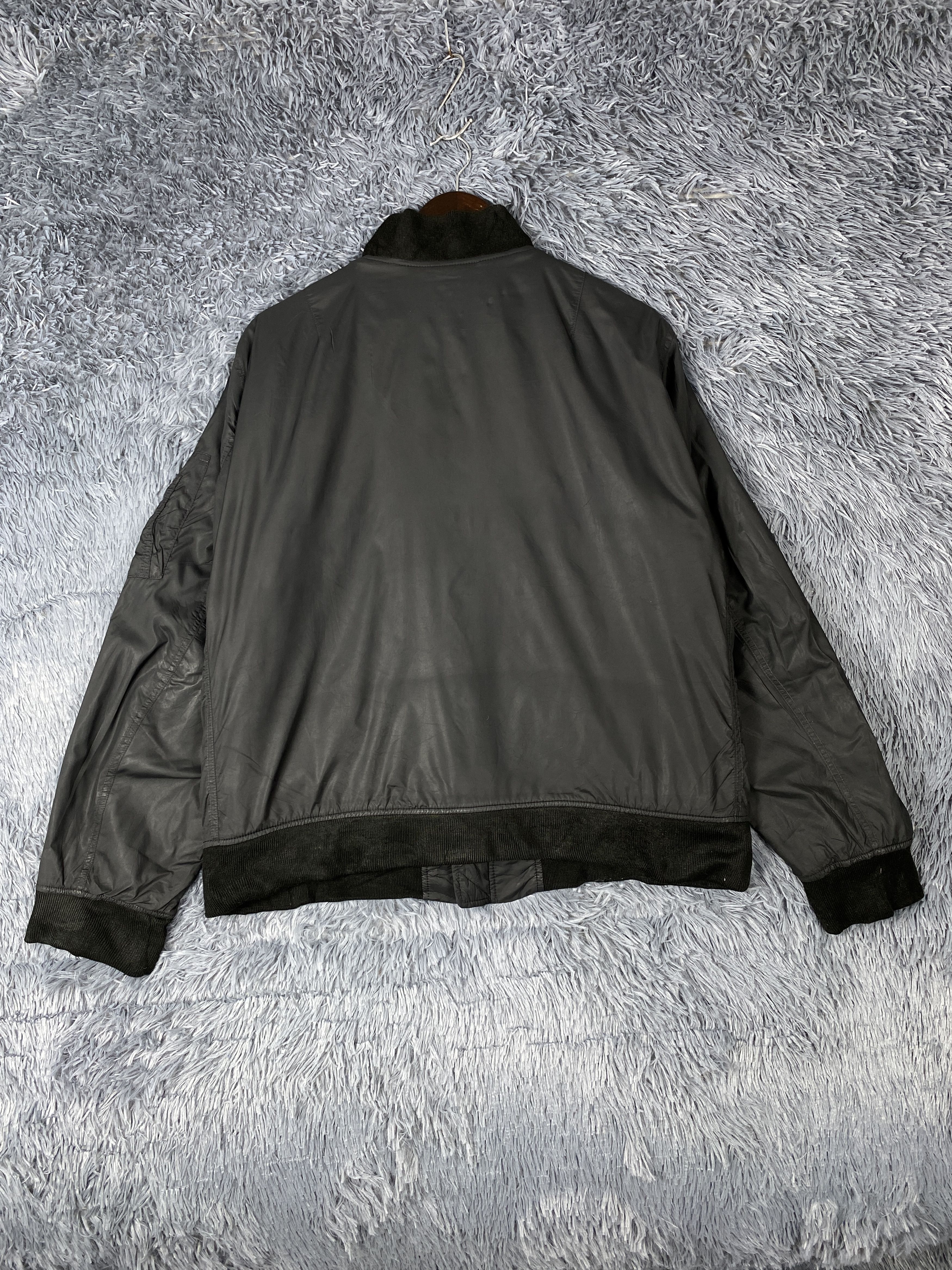 Uniqlo Vintage Uniqlo Bombers Jacket Size US M / EU 48-50 / 2 - 8 Thumbnail