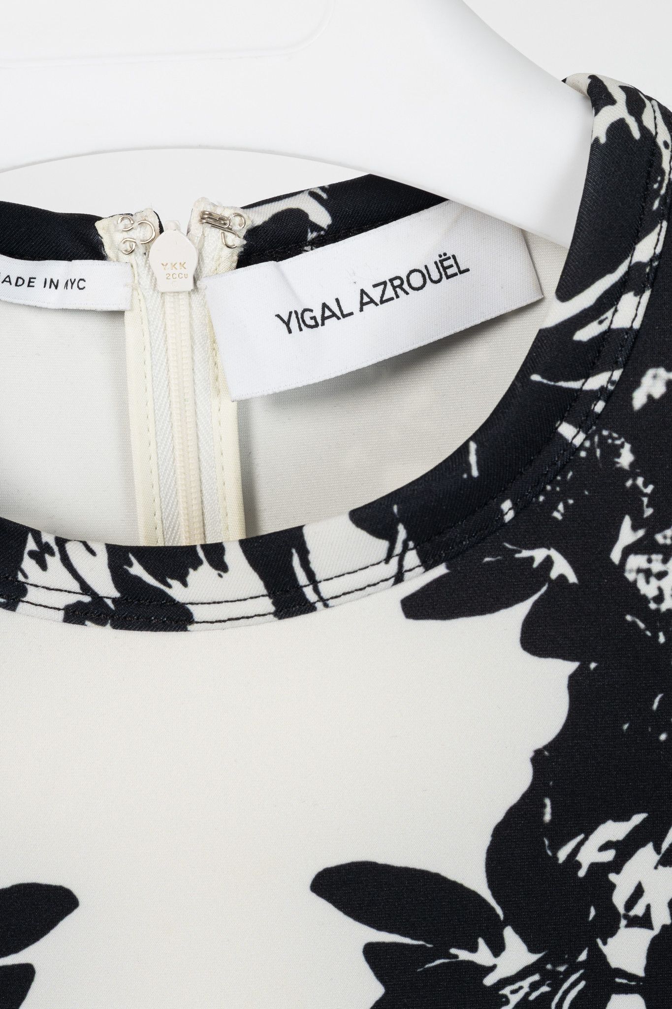 Yigal Azrouel Yigal Azrouel Jet Multi Floral Print Scuba Sheath Dress Size S / US 4 / IT 40 - 4 Thumbnail