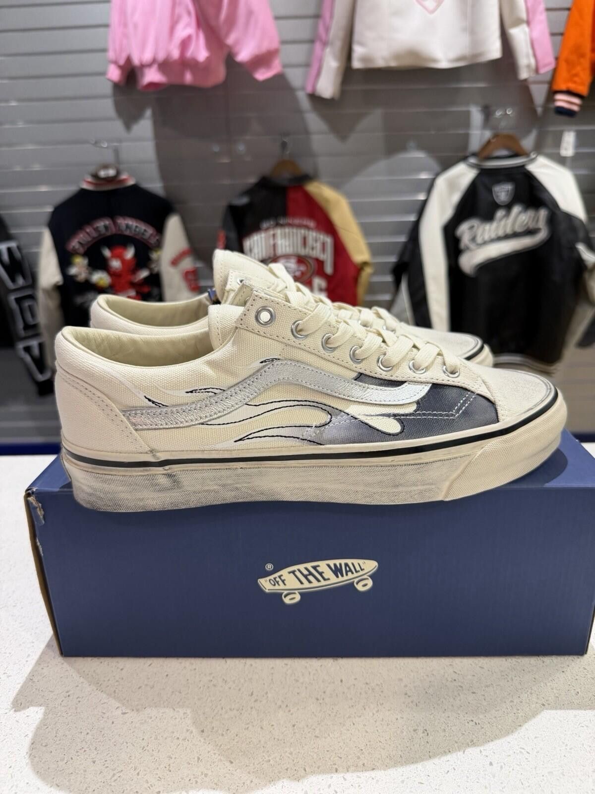 Vans Vans Old Skool 36 Flame Archive Pack Marshmallow (11.5) Size US 11.5 / EU 44-45 - 3 Thumbnail