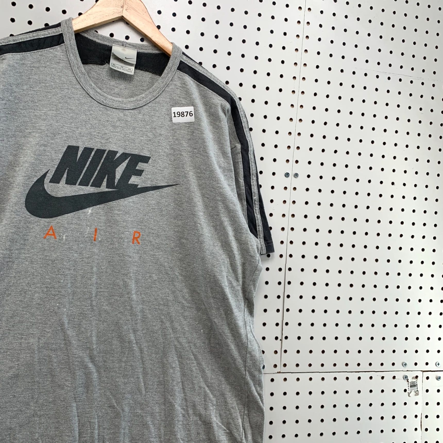Nike VINTAGE Nike Shirt Gray Adult XL 23x28.5 Swoosh Check Short Sleeve Crew Neck 90s Decade Mens Size US XL / EU 56 / 4 - 4 Thumbnail