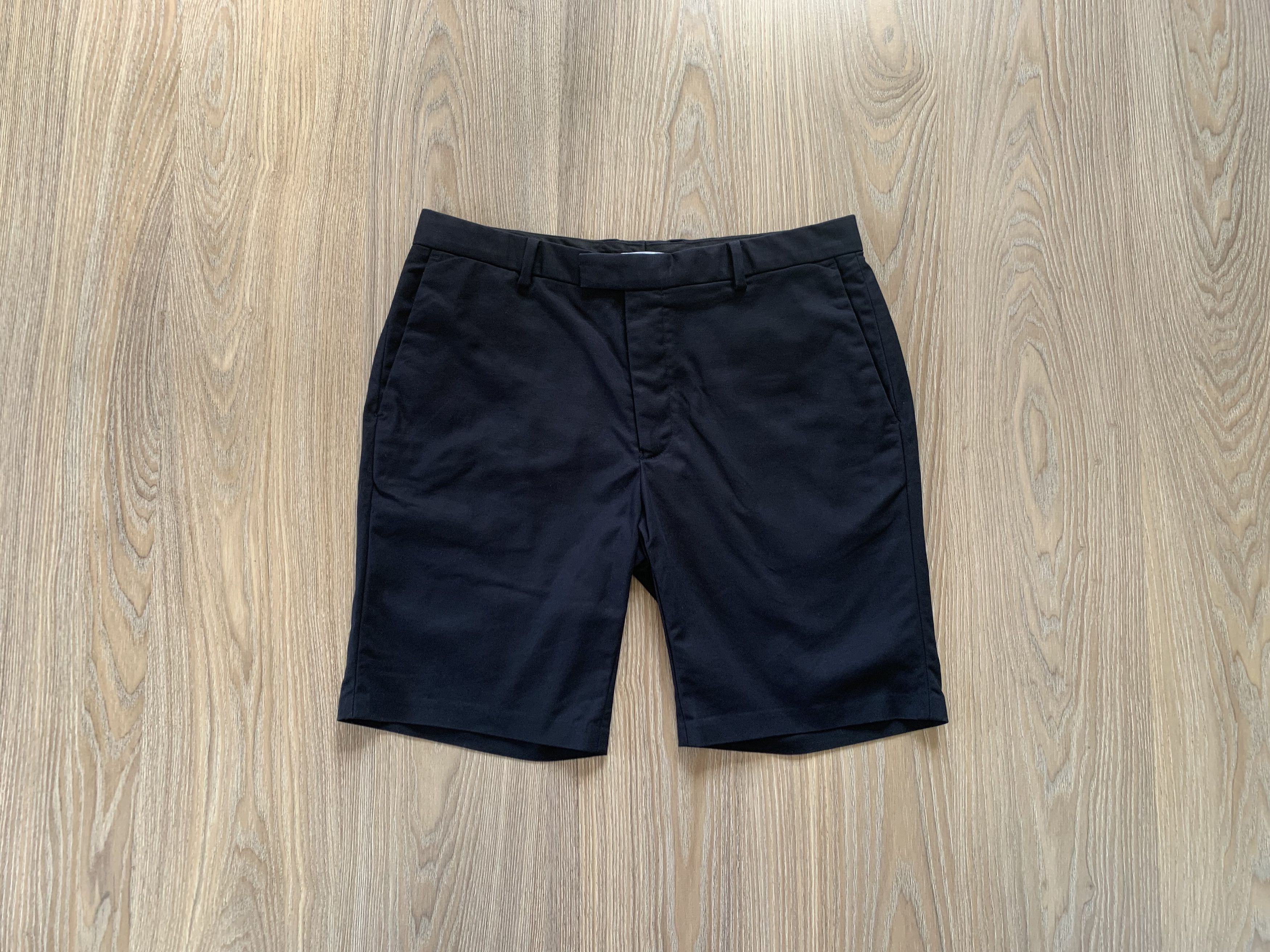 Designer Reiss Classic Cotton Navy Blue Shorts Size US 34 / EU 50 - 1 Thumbnail