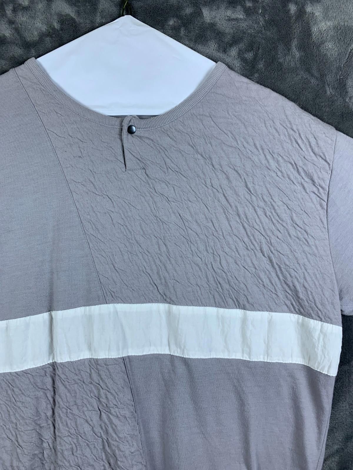 Designer PETER B Mens Grey/Whtie Striped SS Knit waist Shirt XL (245) Size US XL / EU 56 / 4 - 3 Thumbnail