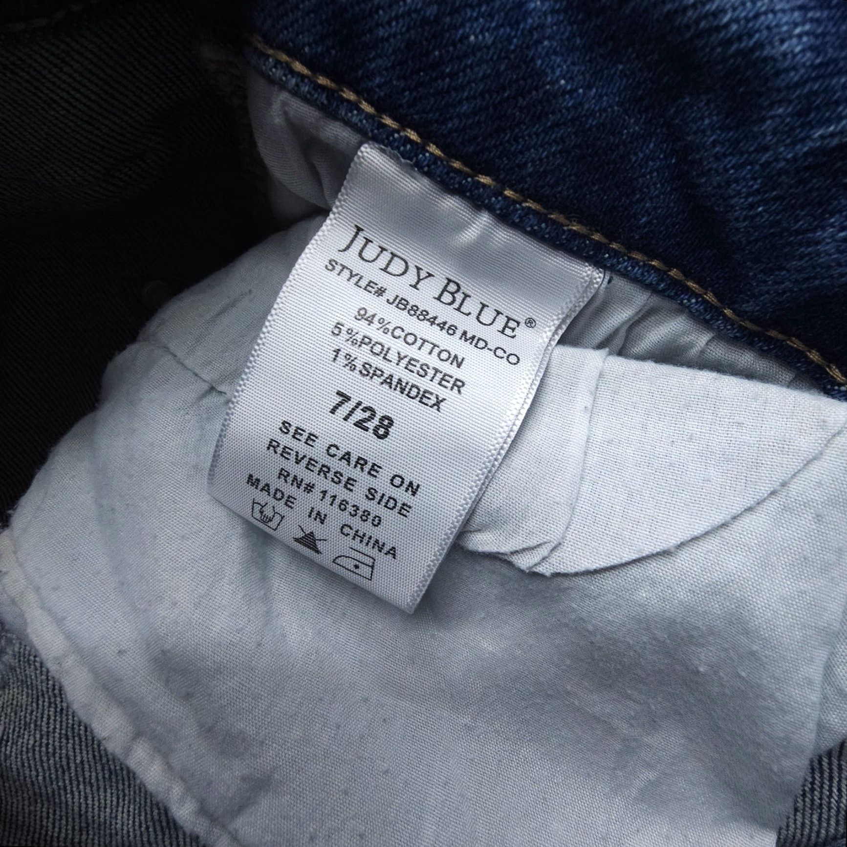 Vintage Judy Blue Jeans Straight Fit Blue Distressed High Rise 28 Women Boho Denim Stretch 5-Pocket Regular Size 28 Inseam 30 Vintage? No (remove) Size 28" / US 6 / IT 42 - 4 Thumbnail